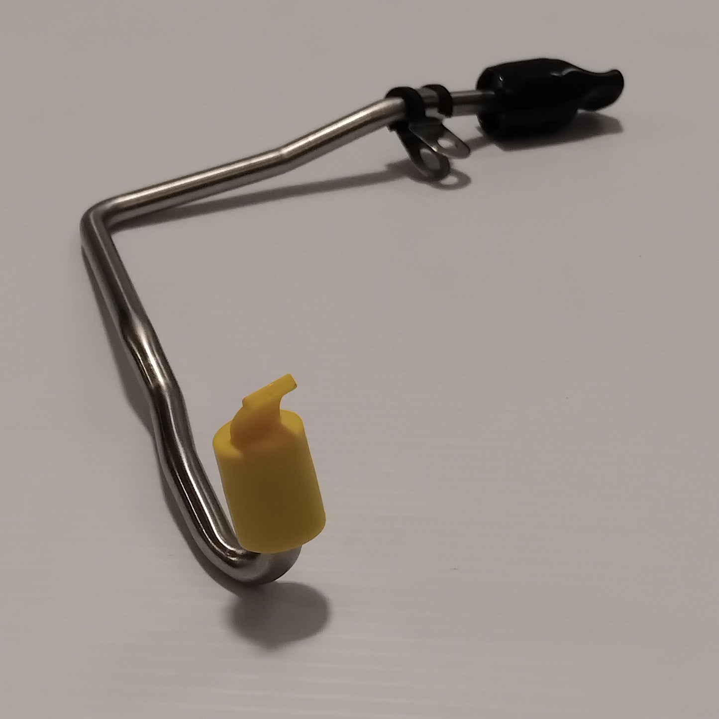 Genuine Volvo Oil Pipe | 32339779