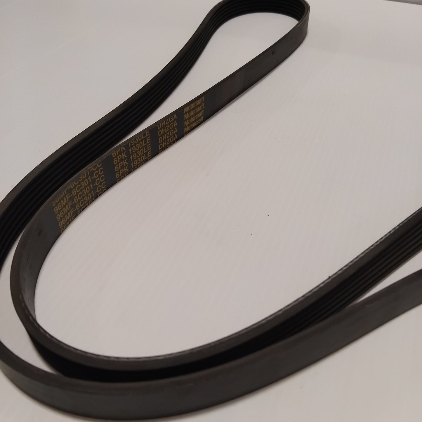Genuine Alternator V-Belt - Ford Fiesta | 1004486