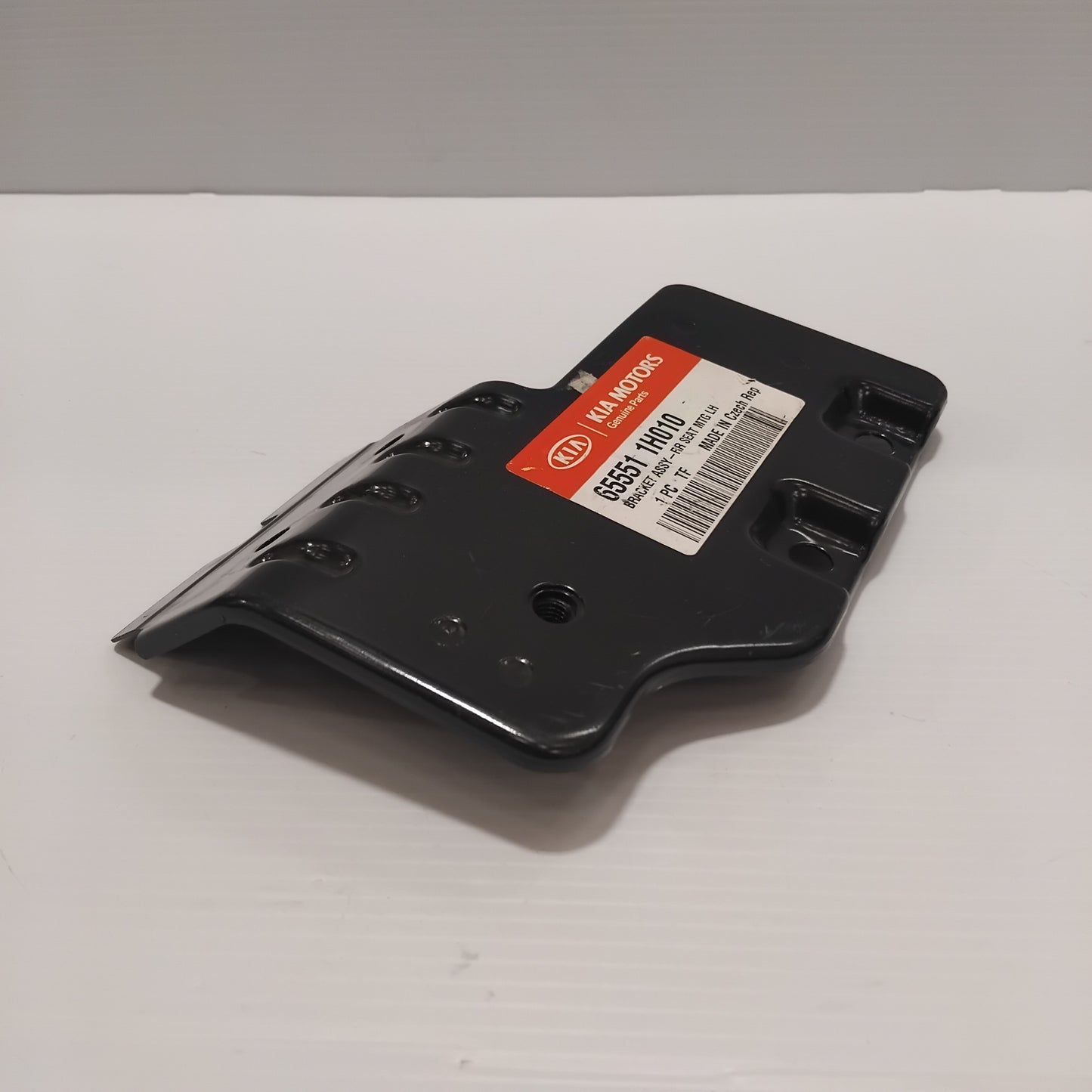 Genuine Kia Bracket Assy-Rr Seat | 655511H010