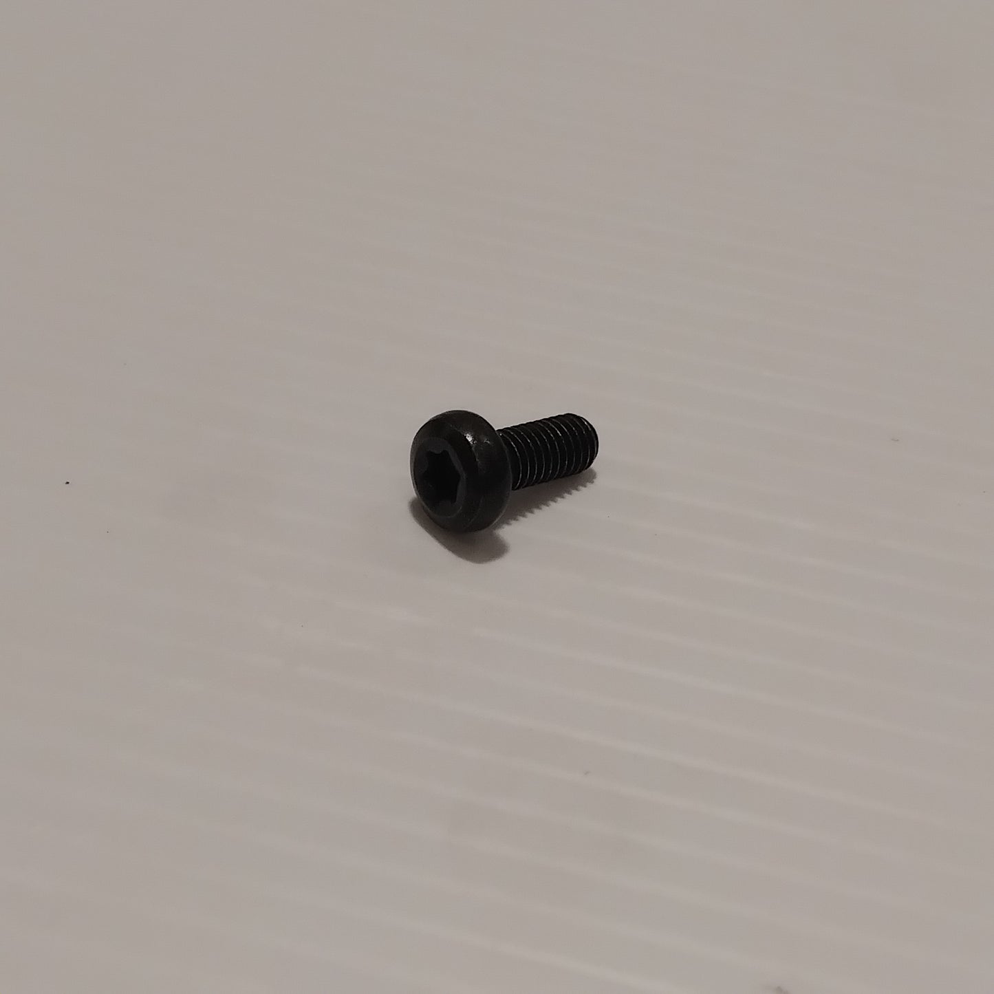 Genuine Volvo Oil Pipe | 32339779