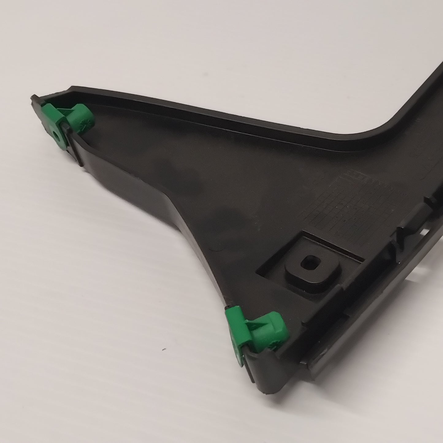 Genuine Volvo Bracket | 31290702