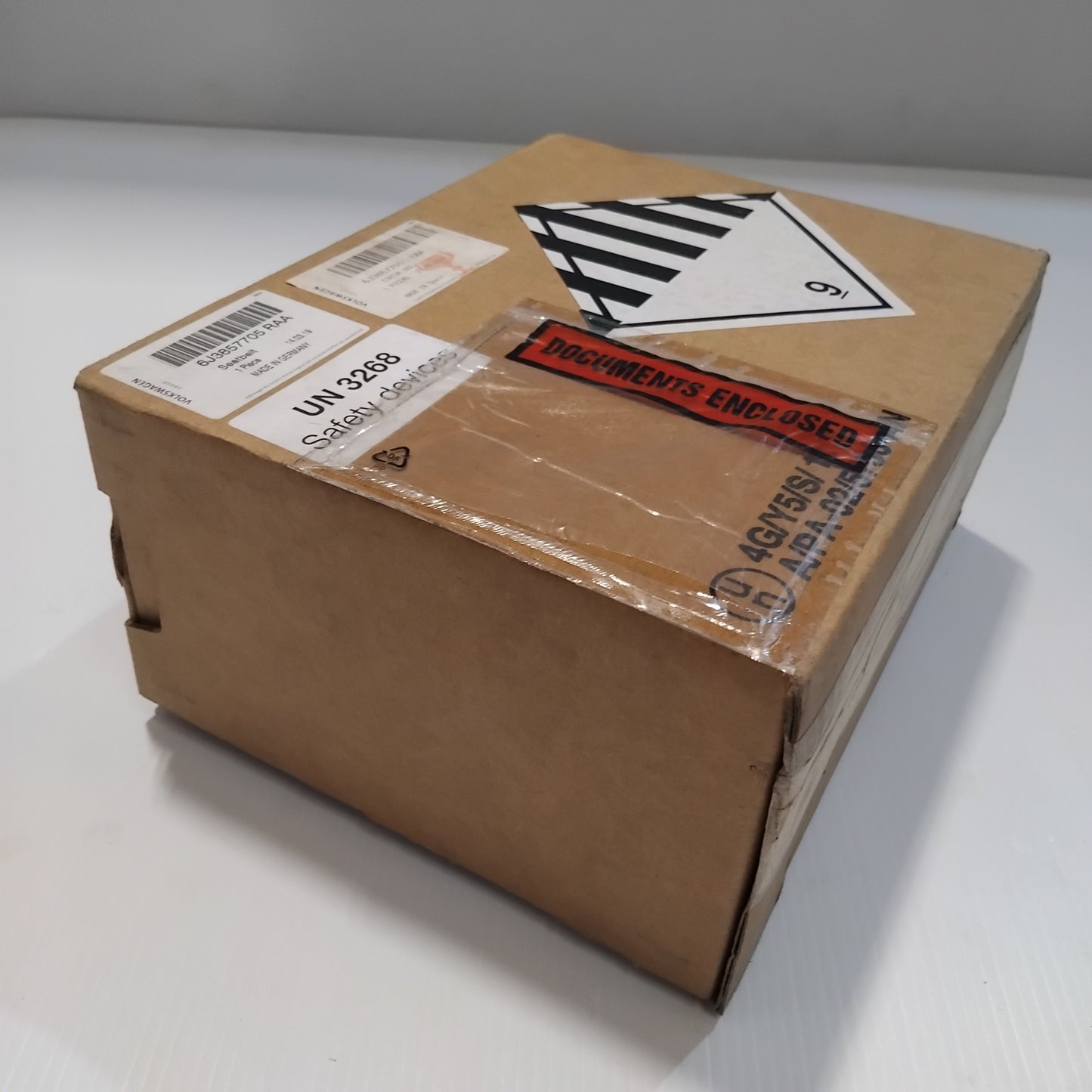 Genuine Seat Belt - Seat | 6J3857705RAA