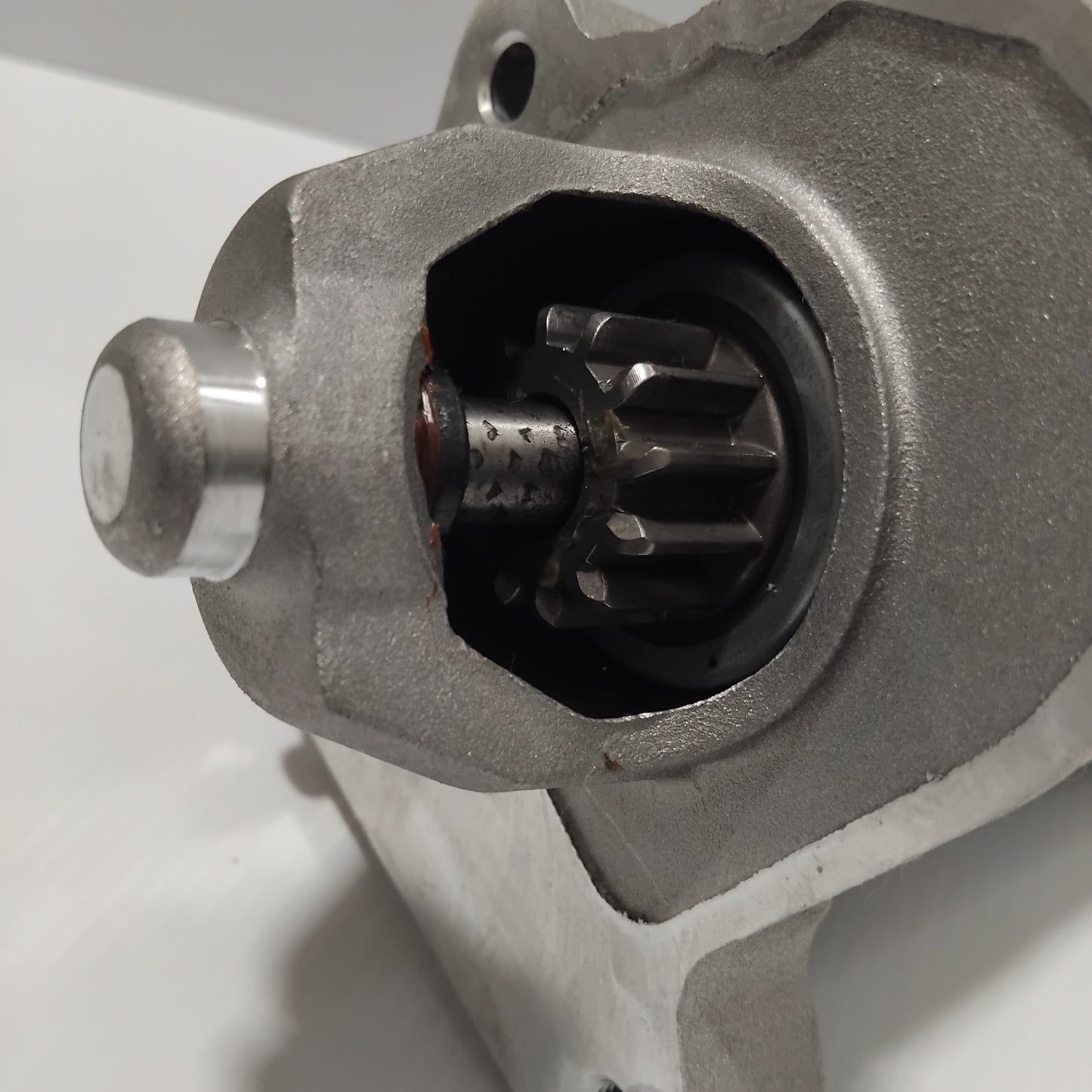 Genuine Starter Motor - Ford Fiesta 2001-2012 Diesel 1.6 | 1762873
