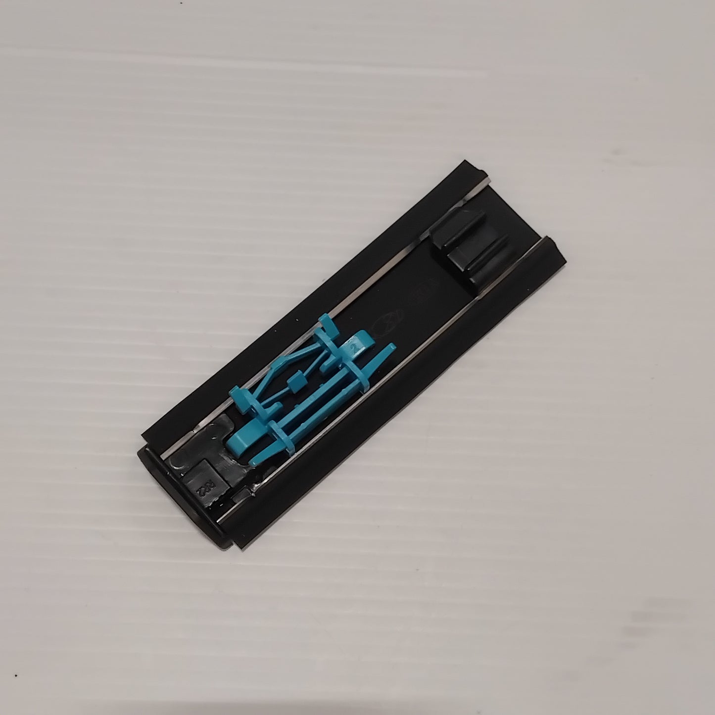 Genuine Kia Moulding Assy-Roof C | 87260D9100