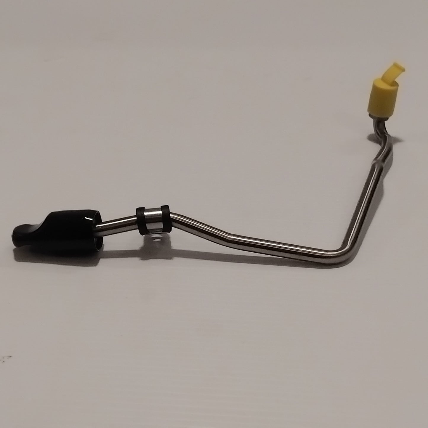 Genuine Volvo Oil Pipe | 32339779