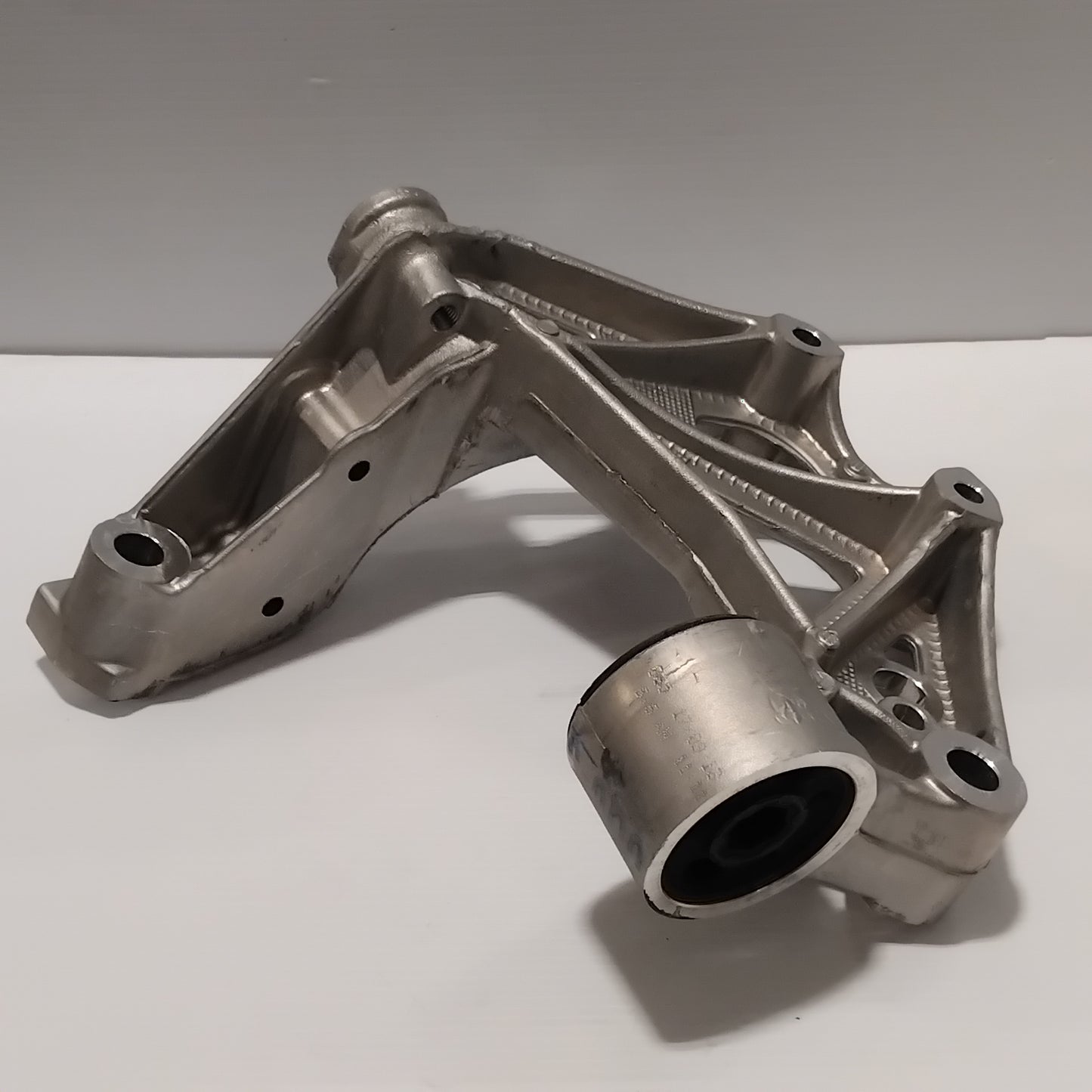 Genuine SEAT Bracket | 6Q0199294J