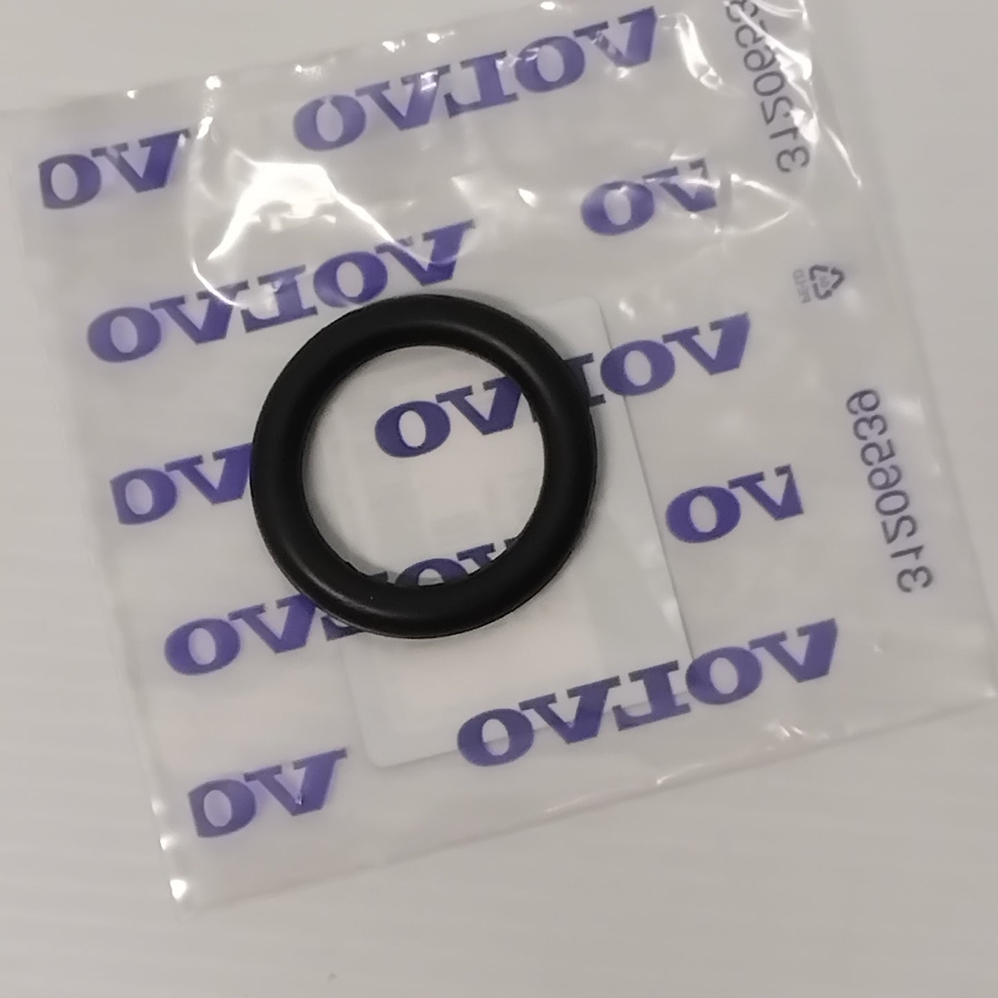 Genuine Volvo Gasket | 30711091