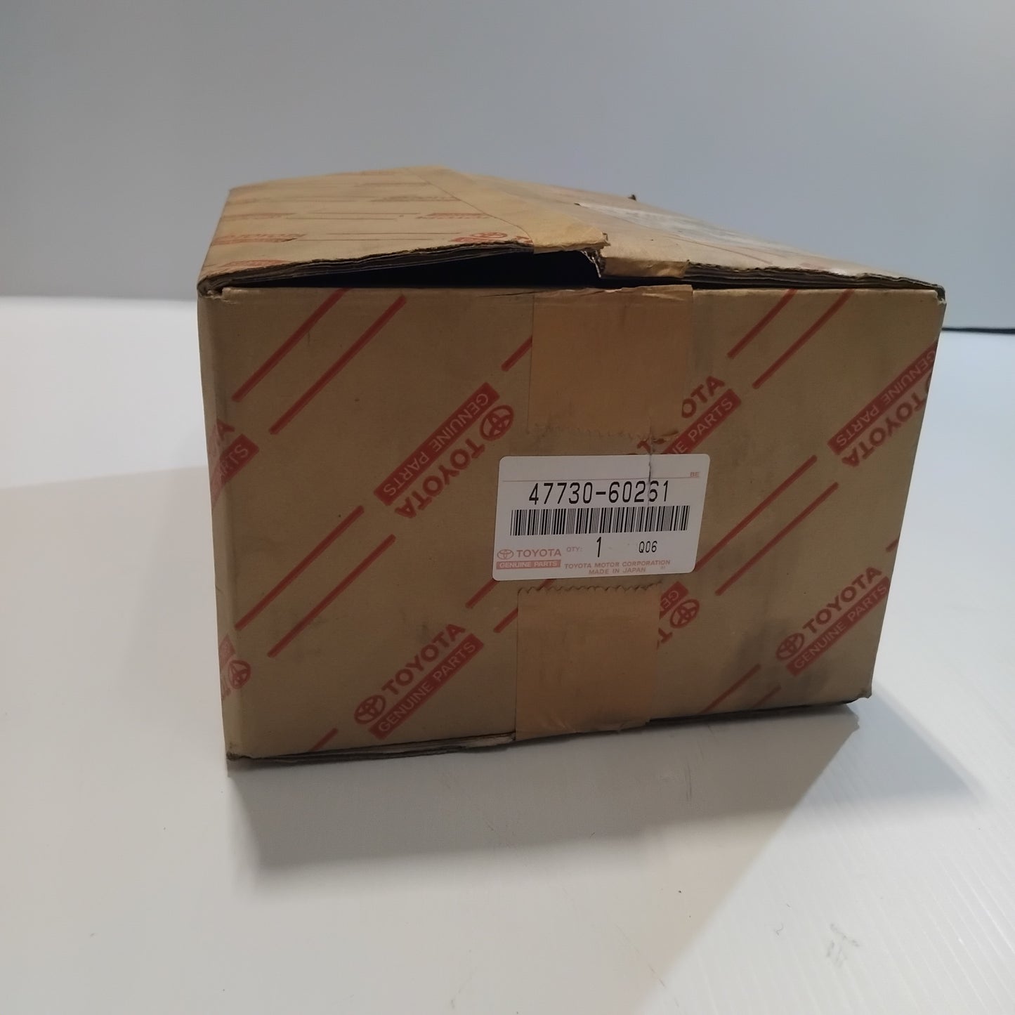 Genuine Front Disc Brake Cylinder - Toyota | 47730-60261