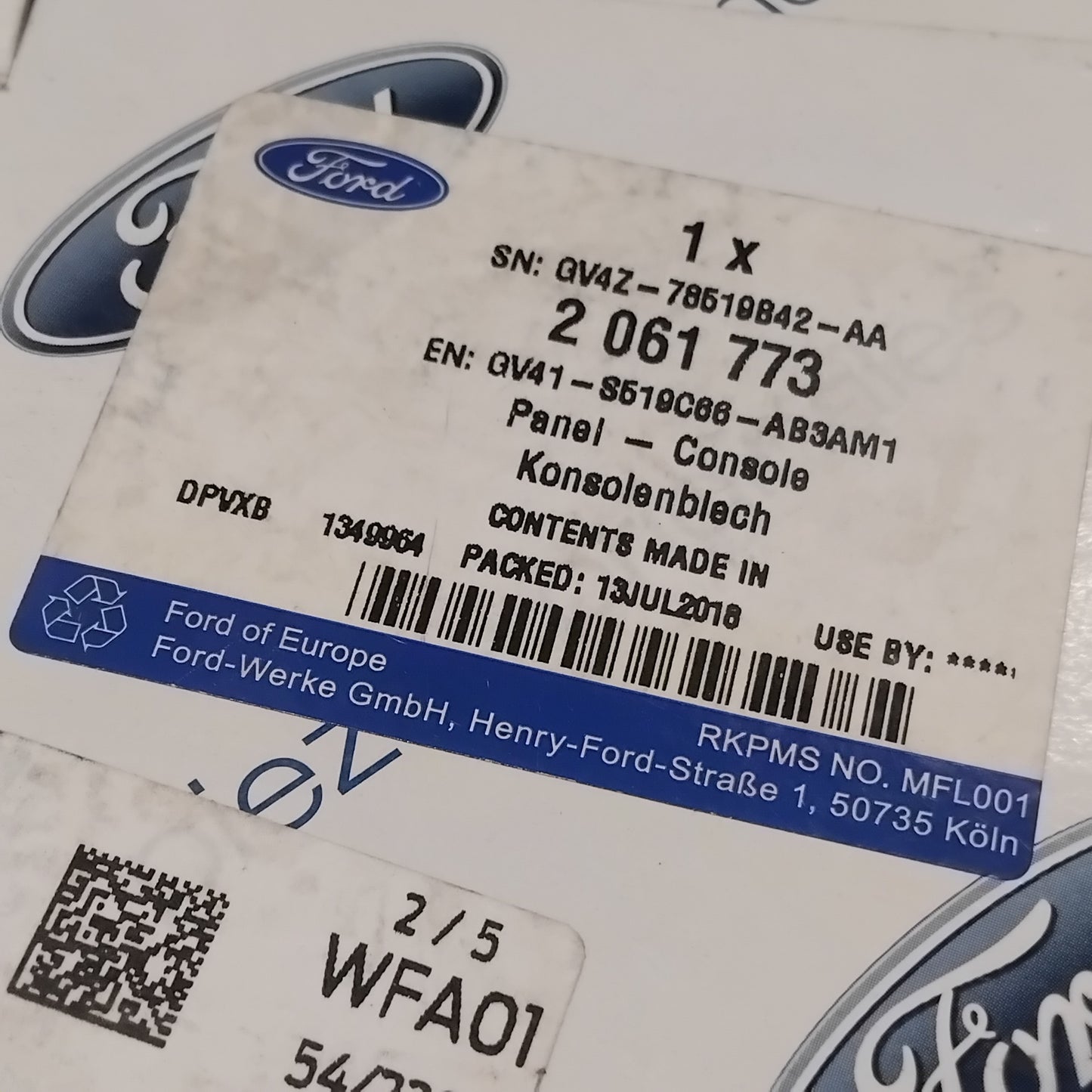 Genuine Ford Panel - Console | 2061773