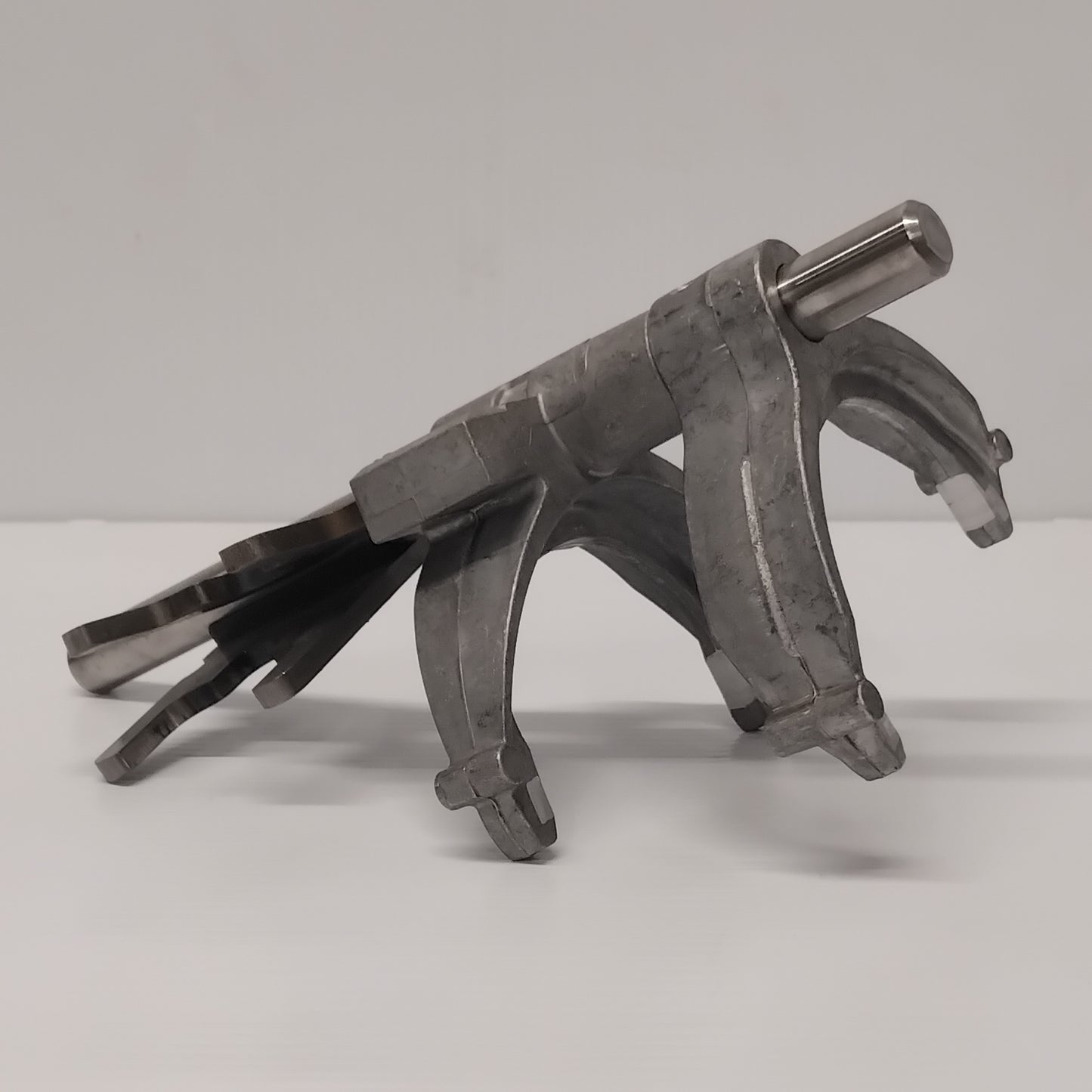Genuine 3/4/5/6 Gear Selector Fork - Ford Focus - 6-Speed Manual | 1704315