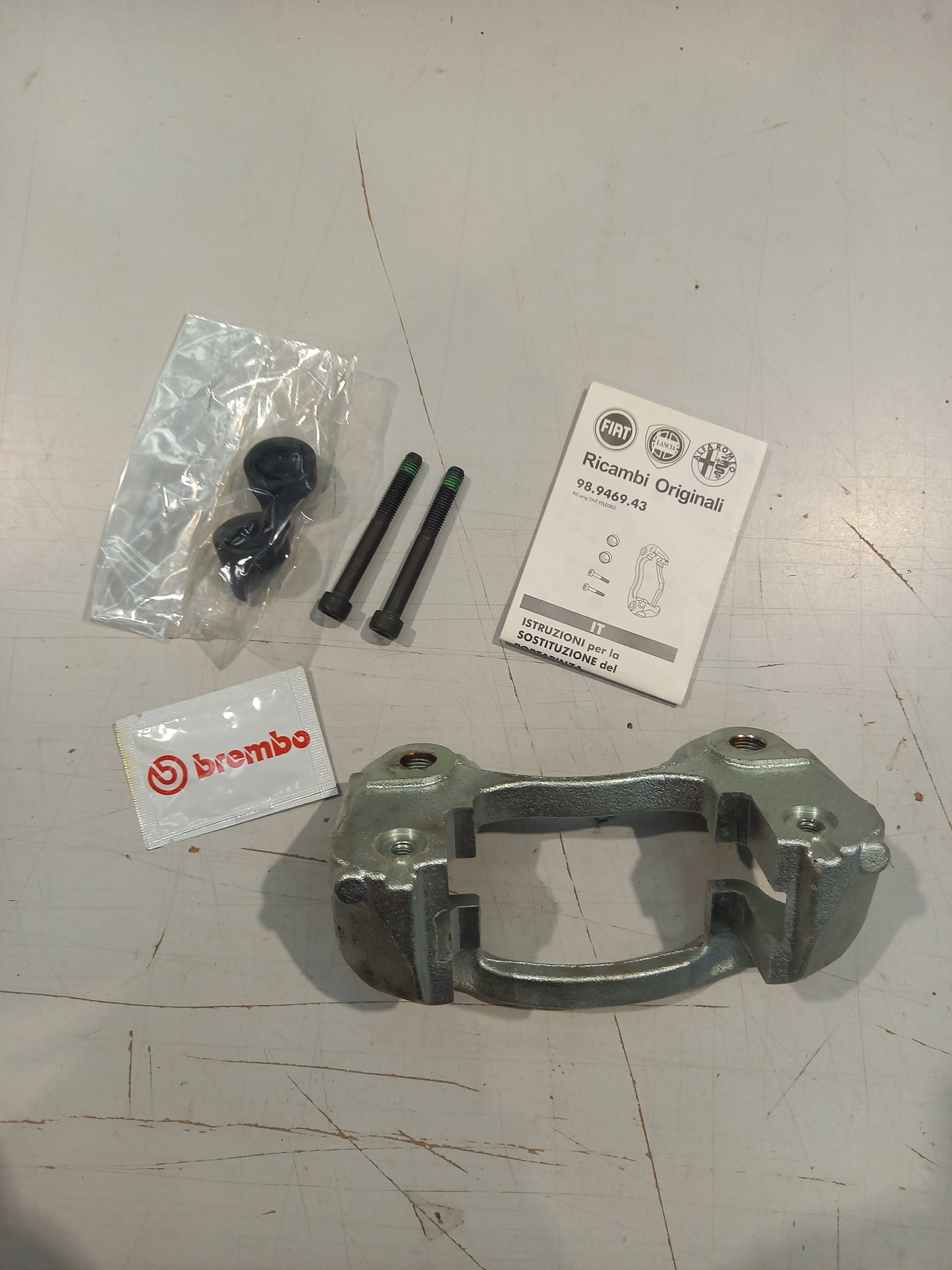 Genuine Fiat Bracket | 77364453