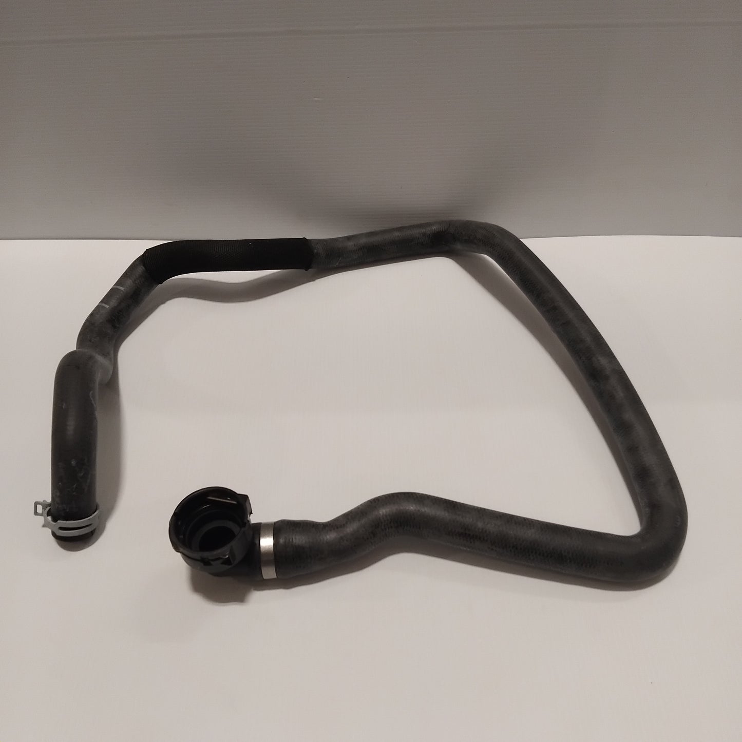 Genuine Volvo Radiator Hose | 31319311