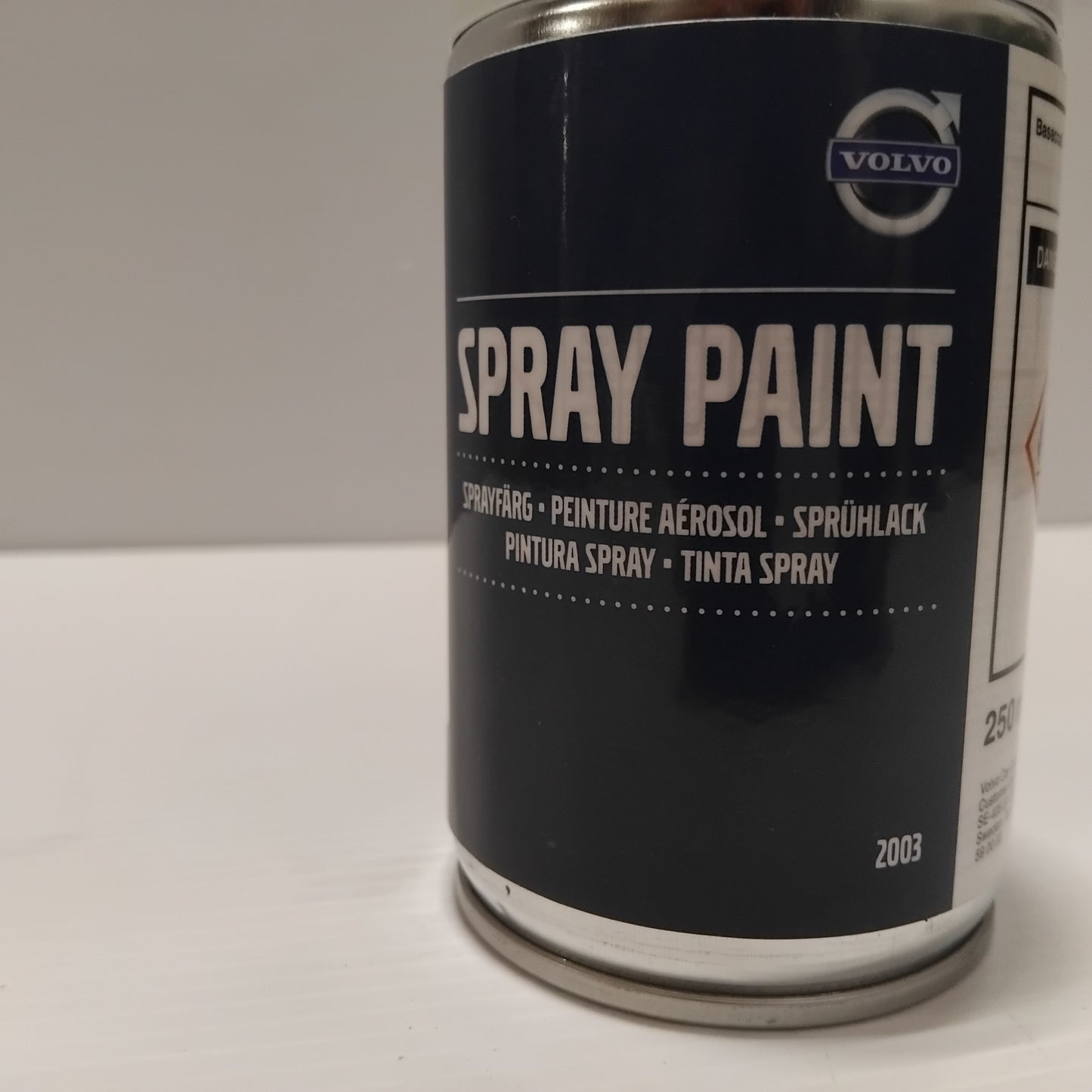 Genuine Volvo Spray Paint | 32219491