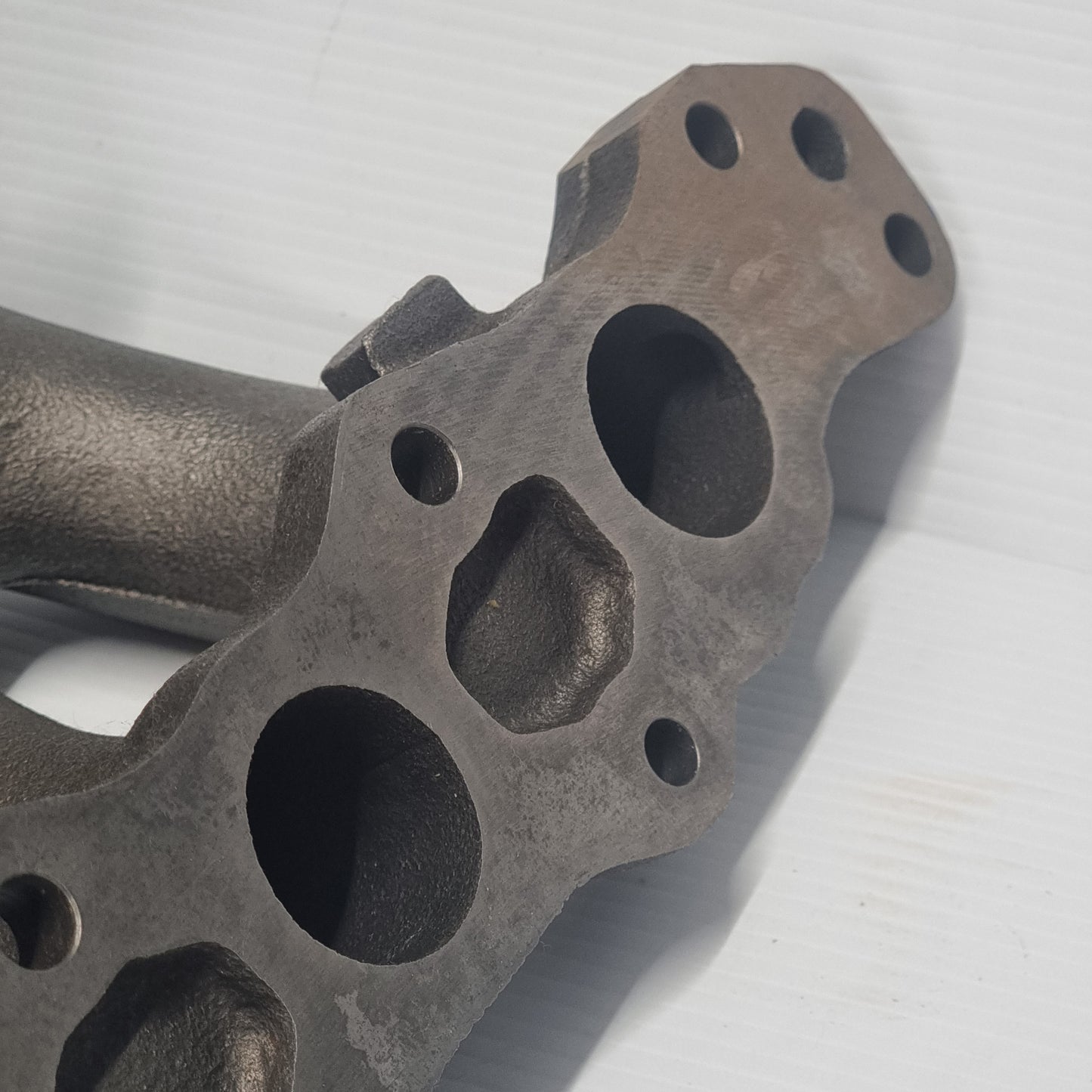 Genuine Suzuki Manifold | 14111-80CV0-000