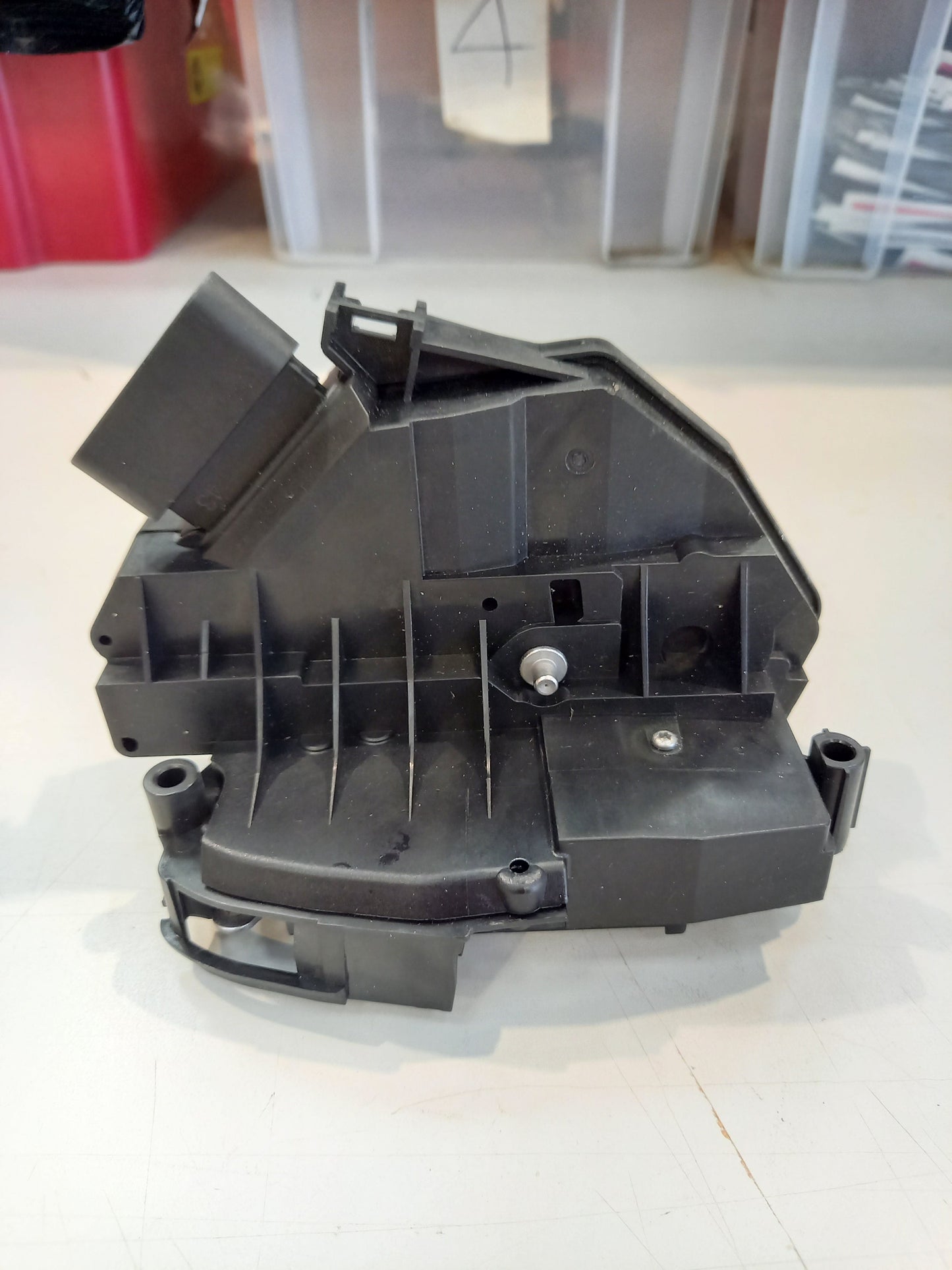 Genuine Rear Left Lock - Ford Ranger 2011- | 1733691
