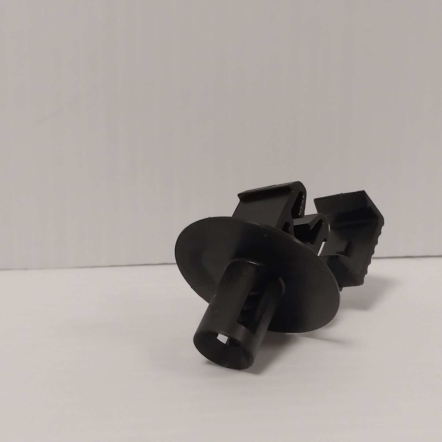 Genuine Ford Clip | 1564079