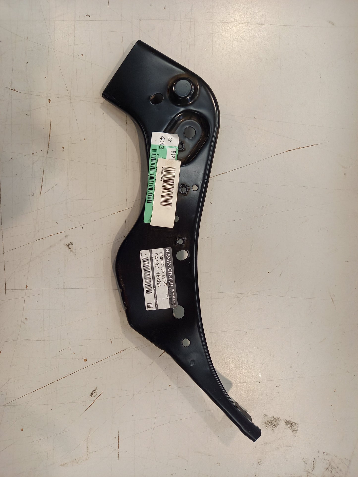 Genuine Nissan Connector Assy- | F41904EAMA