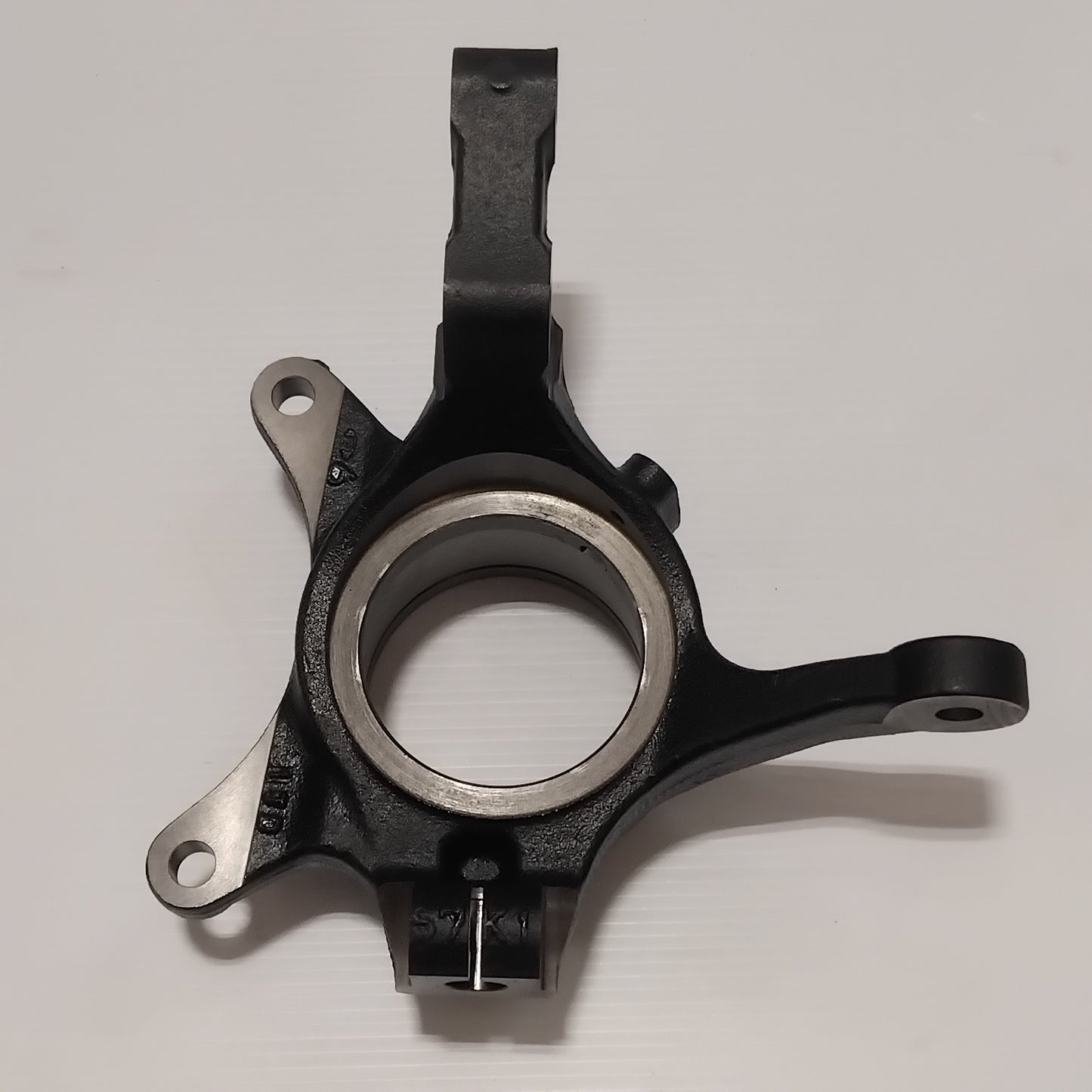 Genuine Suzuki Knuckle Steering R | 45111-57K10-000