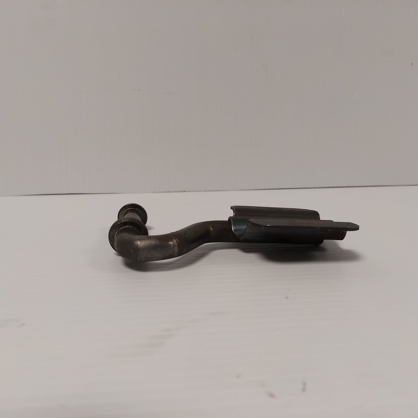 Genuine Exhaust Pipe Mounting Bracket - Ford Fiesta 2001-2012 | 1151360
