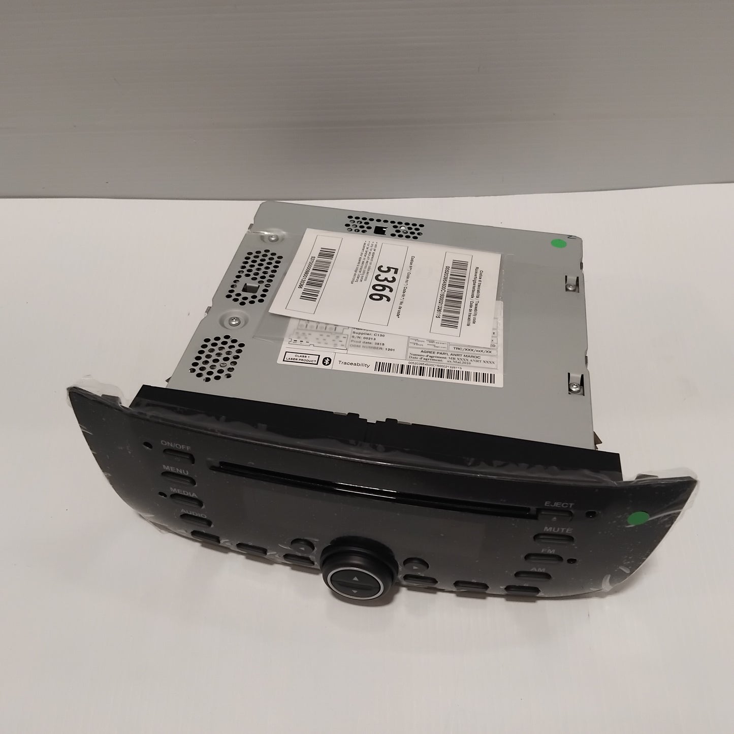 Genuine Fiat Radio | 52039545