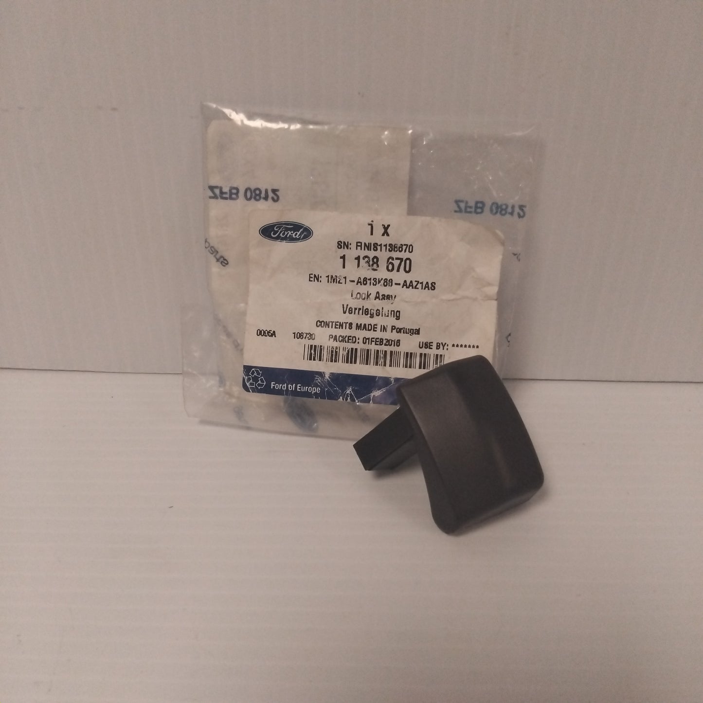 Genuine Rear Right Seat Lock - Ford Galaxy 2000-2006 | 1138670