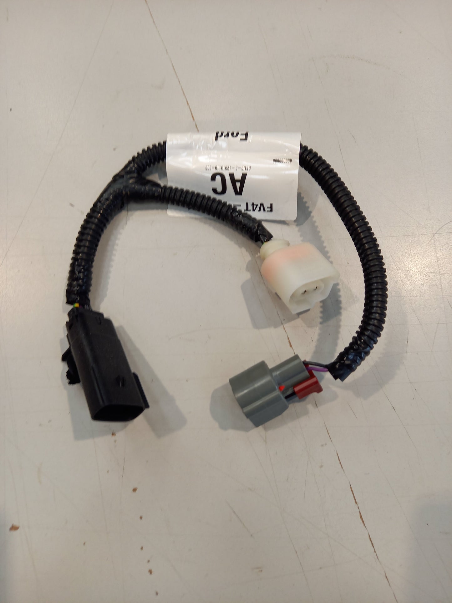 Genuine Jumper Wire with Headlamp Washer - Ford Kuga 2015-2020 | 1901823