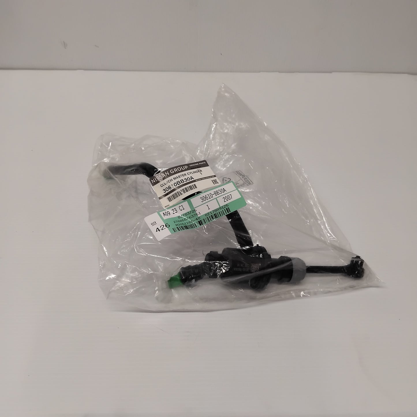 Genuine Clutch Master Cylinder - Nissan Qashqai 2006-2013 | 30610BB30A
