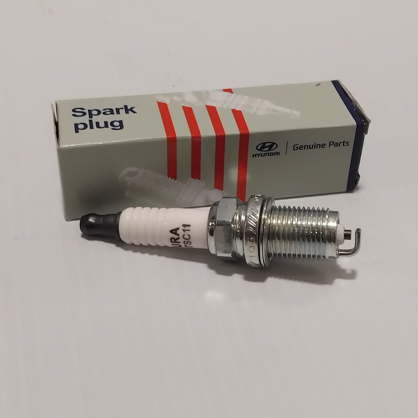 Genuine Hyundai Plug Assy-Spark | 1882311101