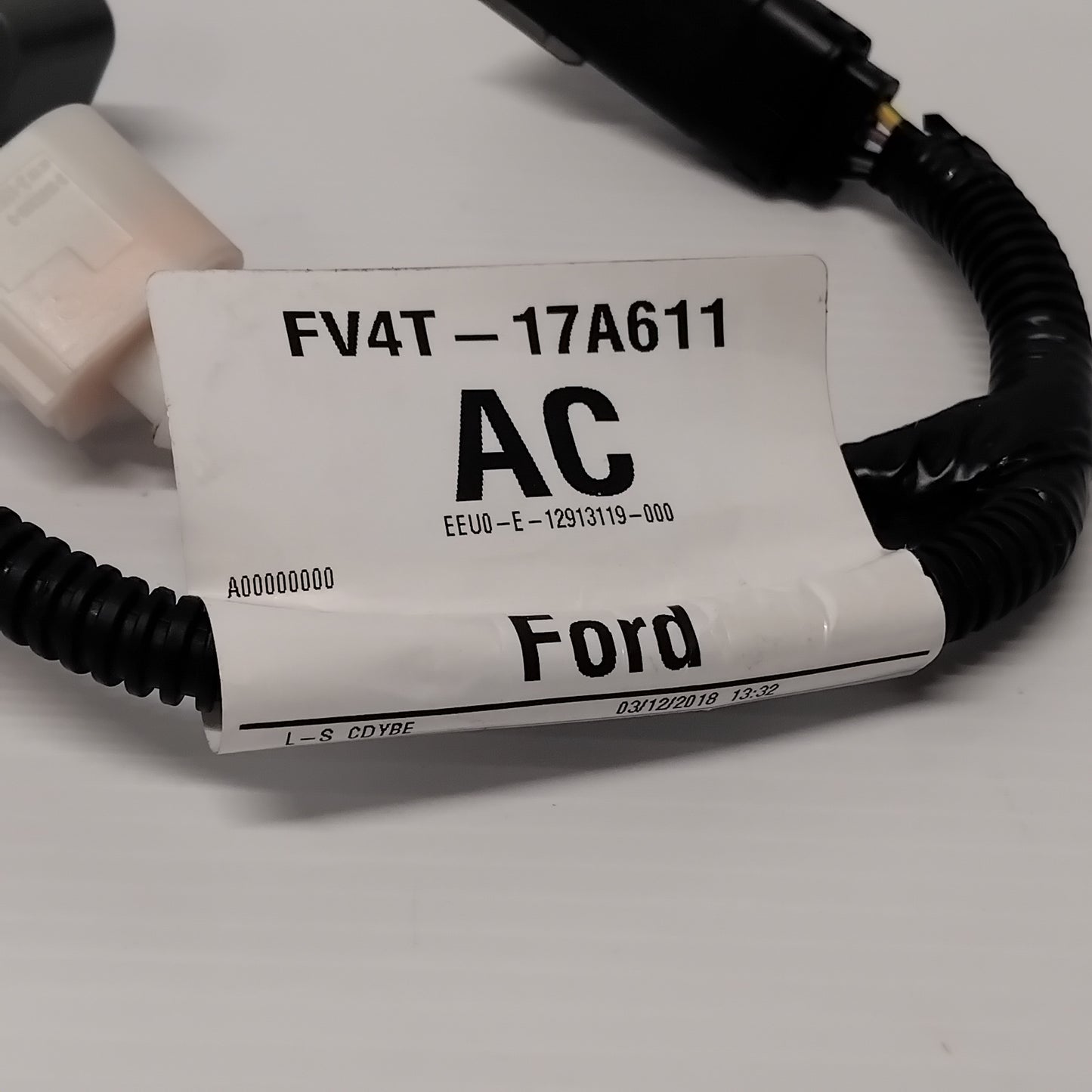 Genuine Jumper Wire with Headlamp Washer - Ford Kuga 2015-2020 | 1901823