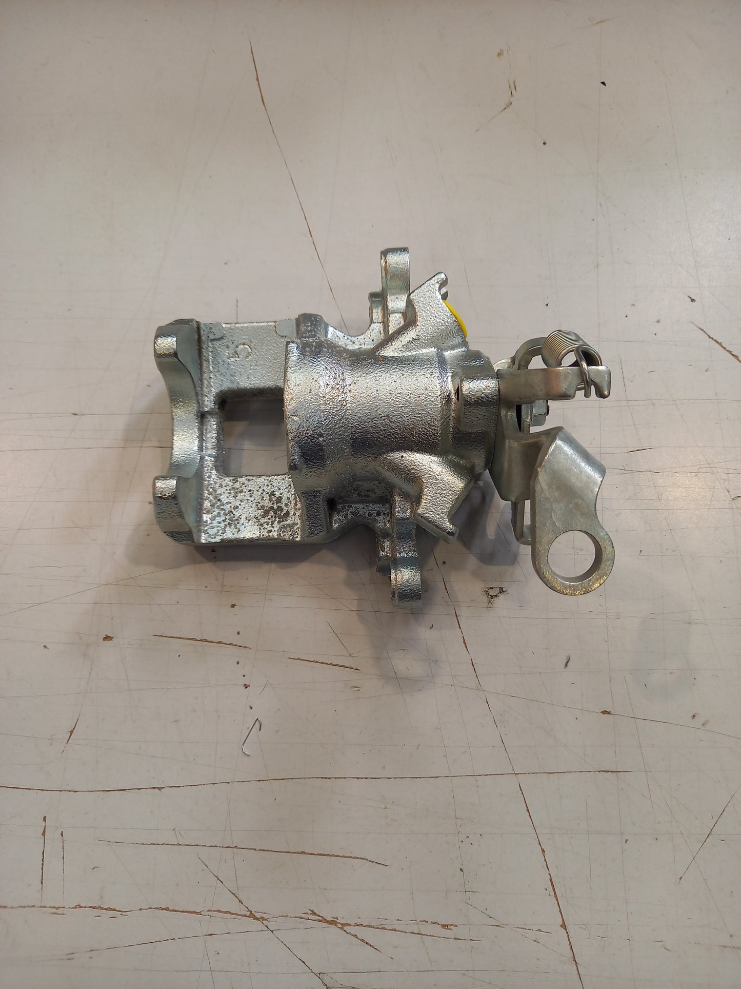 Genuine Mitsubishi Nla Caliper Kit,Rr Brake,Rh | VP13350R