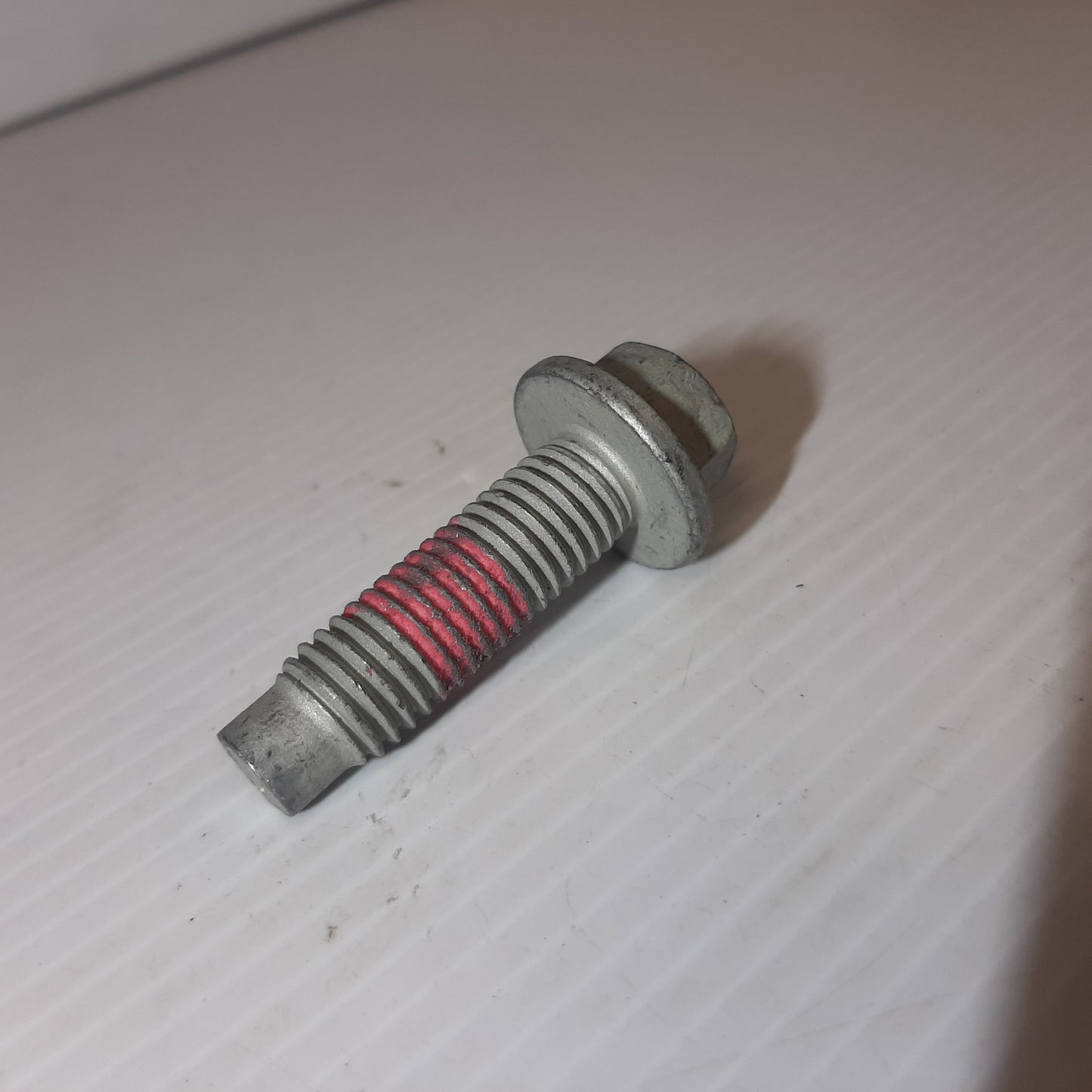Genuine Ford Bolt | 2533093