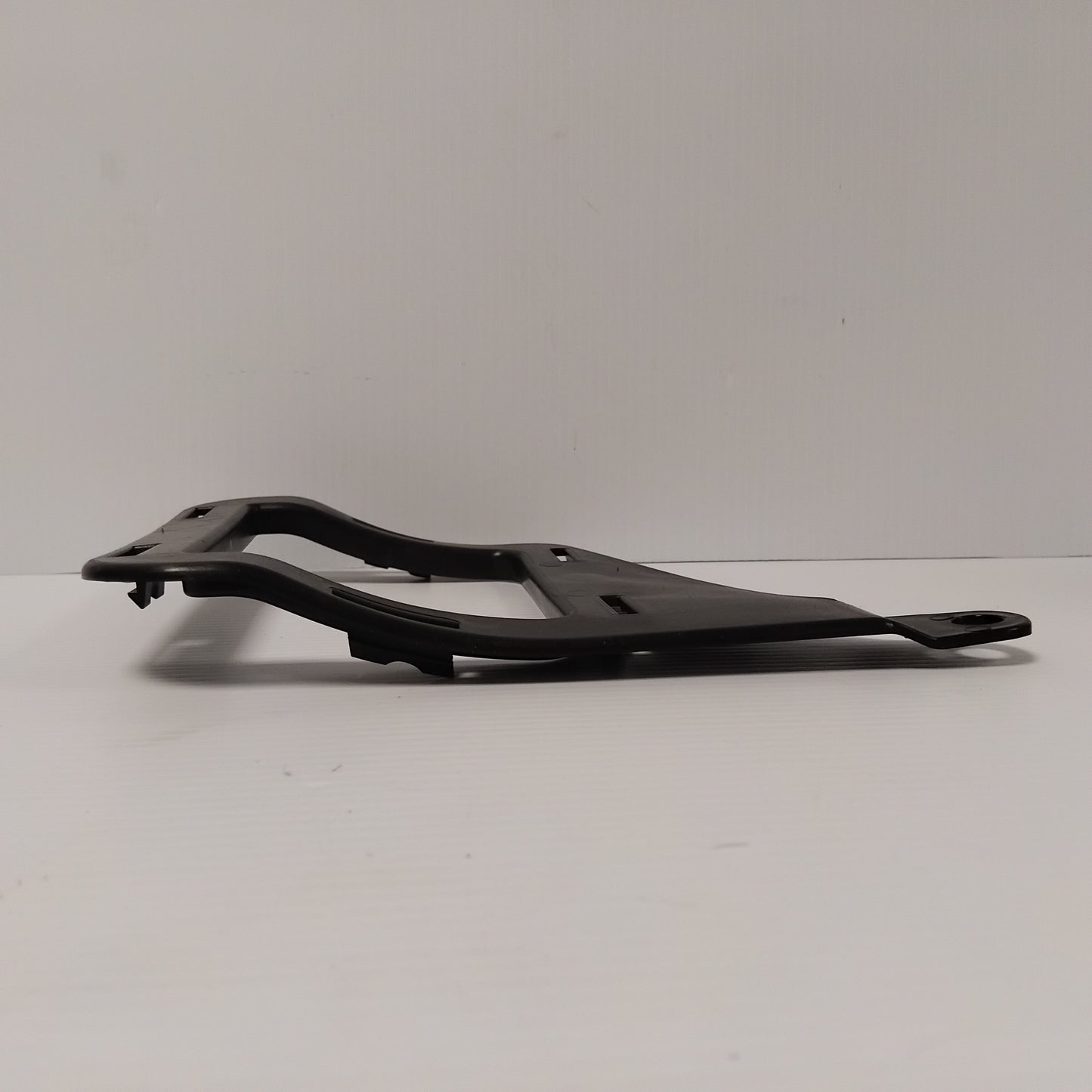 Genuine Insulator Air Deflector - Ford Focus 2010-2019 | 1915575