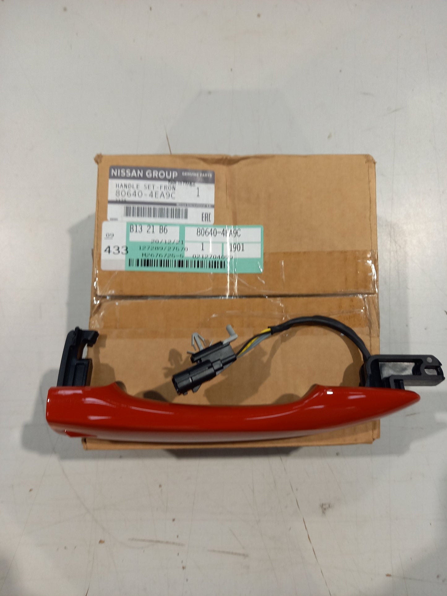 Genuine Nissan Handle Set-Fron | 806404EA9C