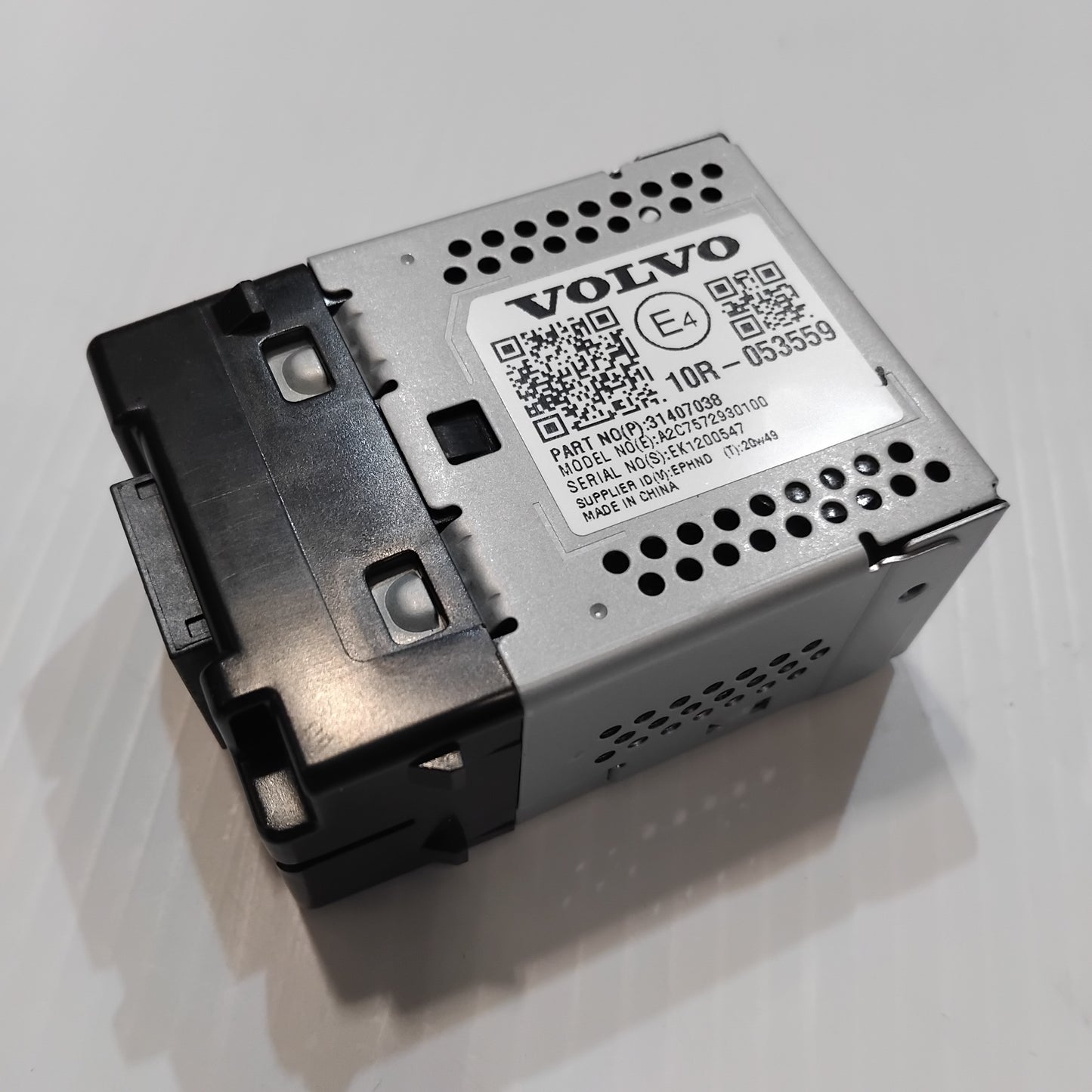 Genuine Volvo Usb Hub | 31407038