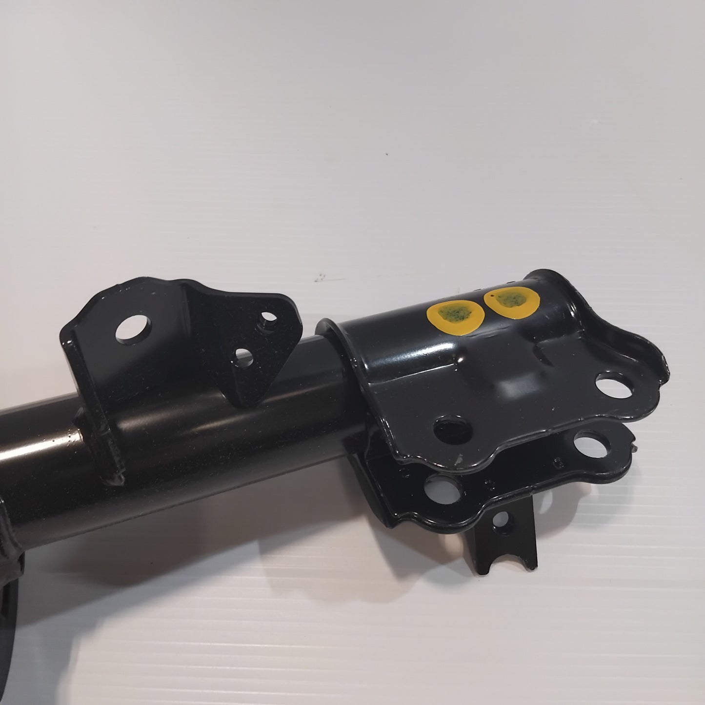 Genuine Kia Strut Assy-Fr,Rh | 546601Y110