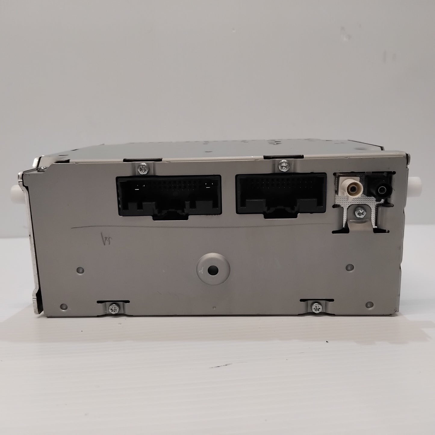 Genuine Ford Radio With Cd Player | 2225954