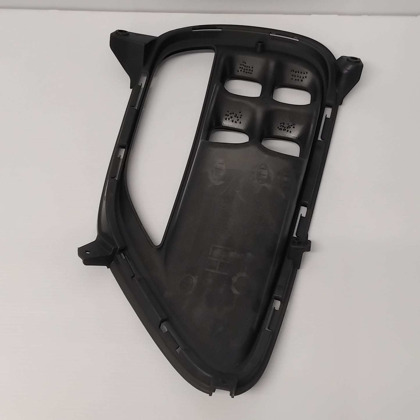 Genuine Kia Grille-Fr Fog Lamp B | 86563A2500