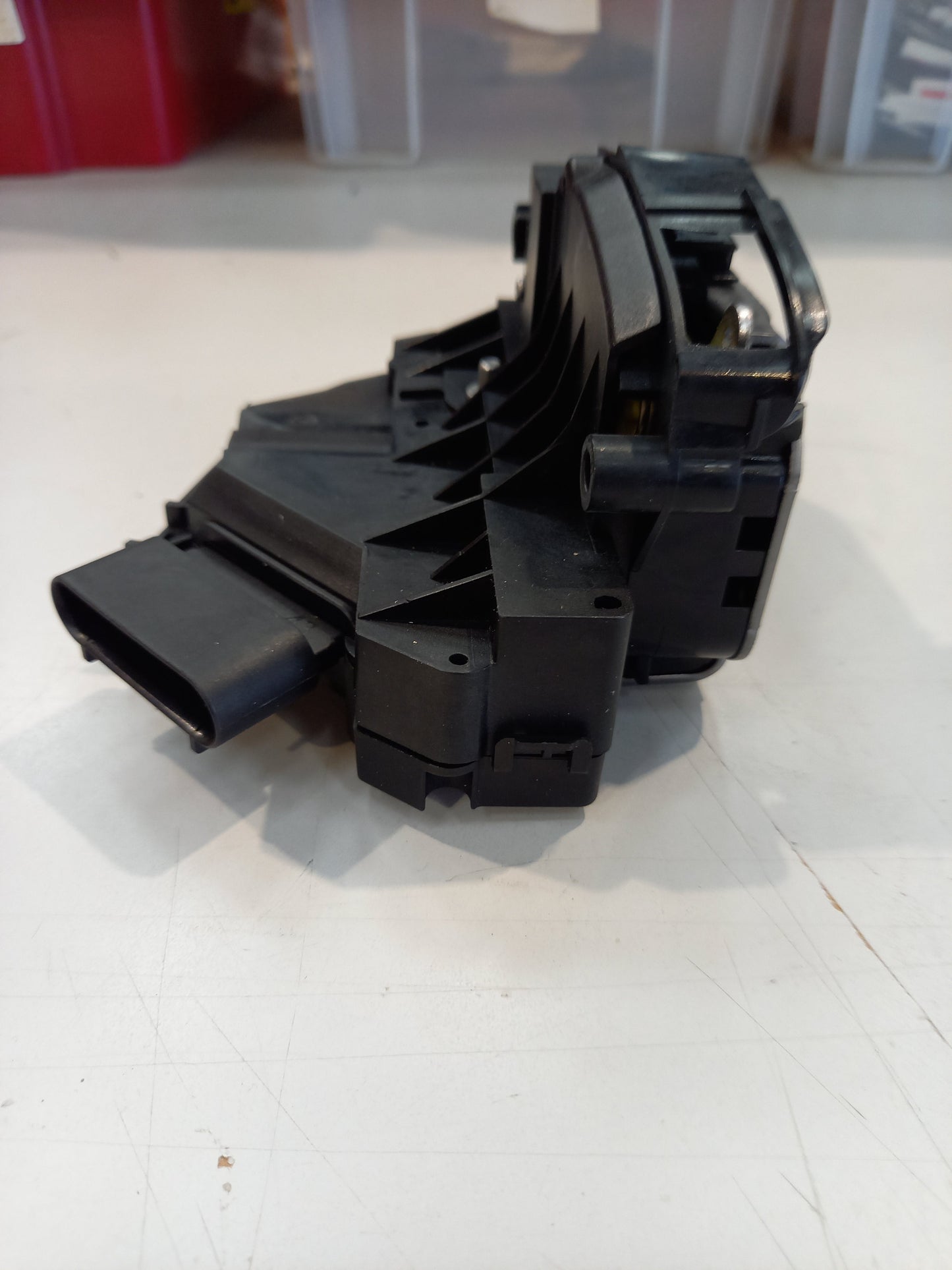 Genuine Rear Left Lock - Ford Ranger 2011- | 1733691