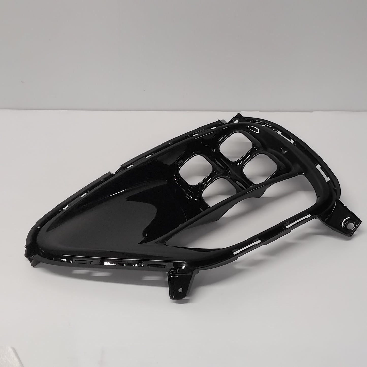 Genuine Kia Grille-Fr Fog Lamp B | 86563A2500