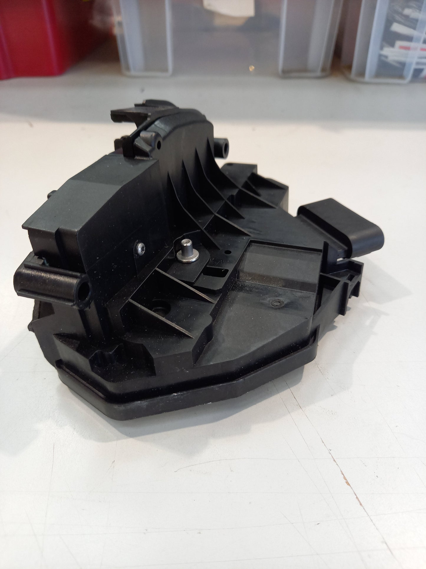 Genuine Rear Left Lock - Ford Ranger 2011- | 1733691