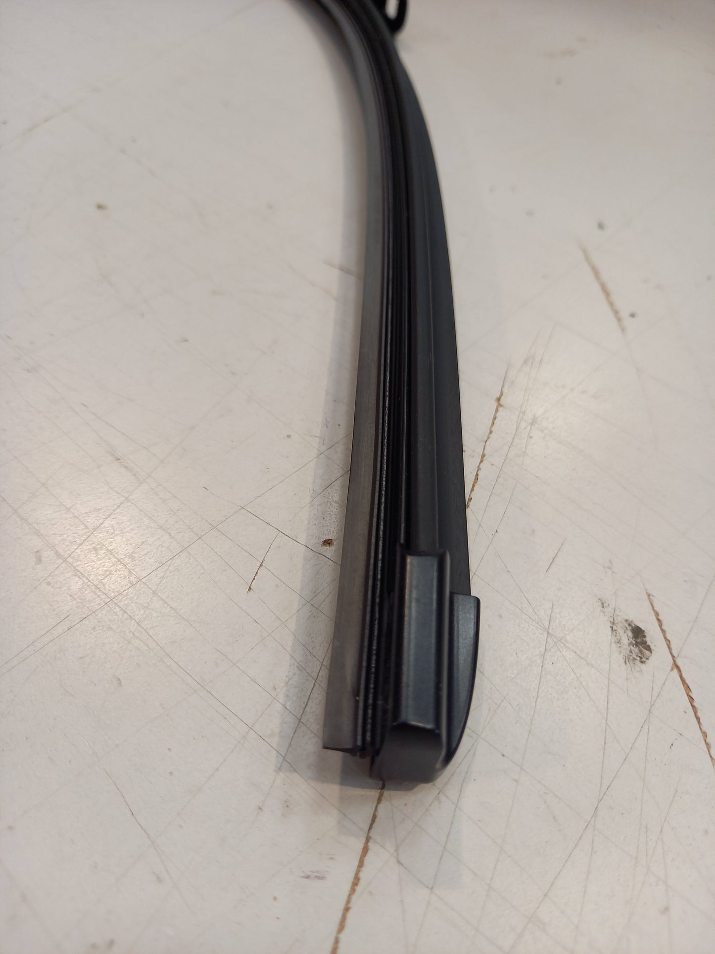 Genuine Ford Blade Assy - Wiper | 2481692