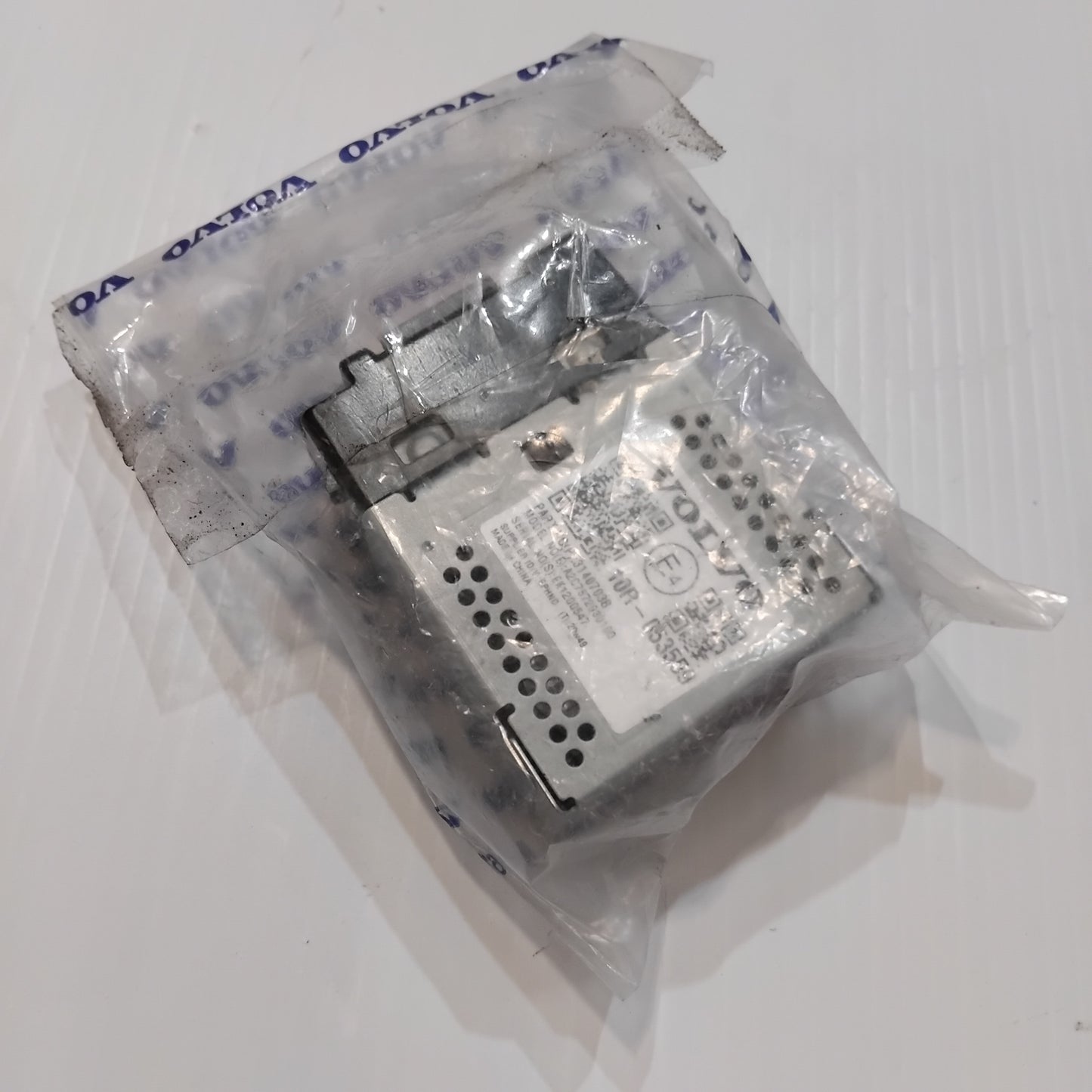 Genuine Volvo Usb Hub | 31407038