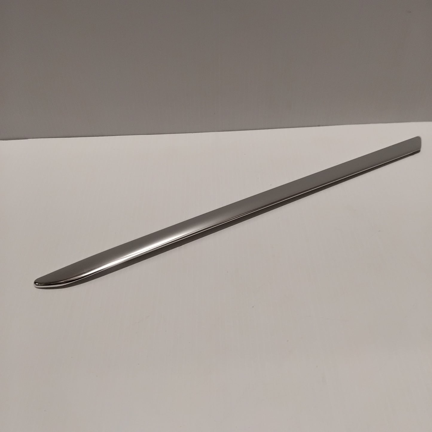 Genuine Ford Moulding - Door Window Frame | 1405908