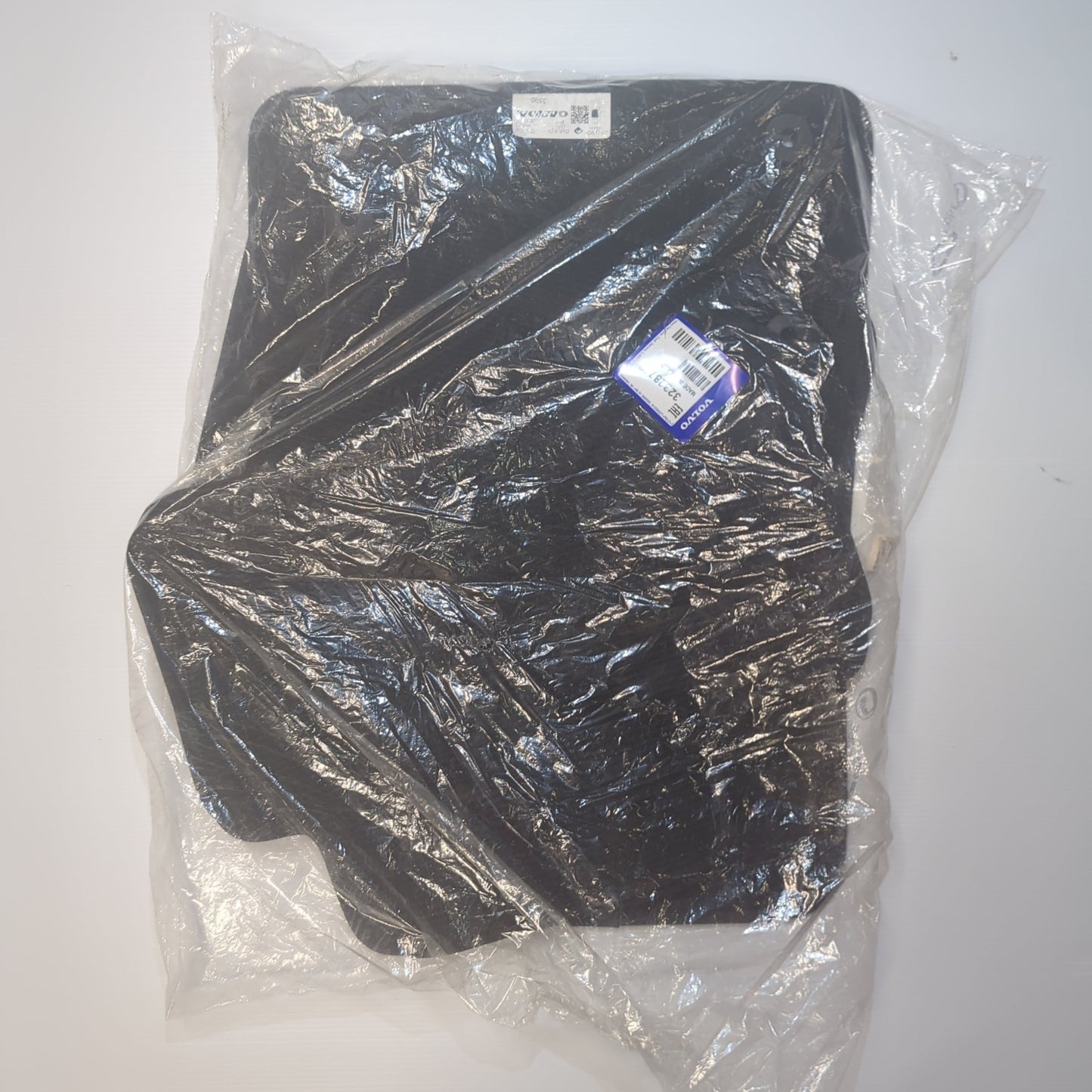 Genuine Rubber Mat Set - Volvo V60/S60 Automatic 2018-2021 | 31659475
