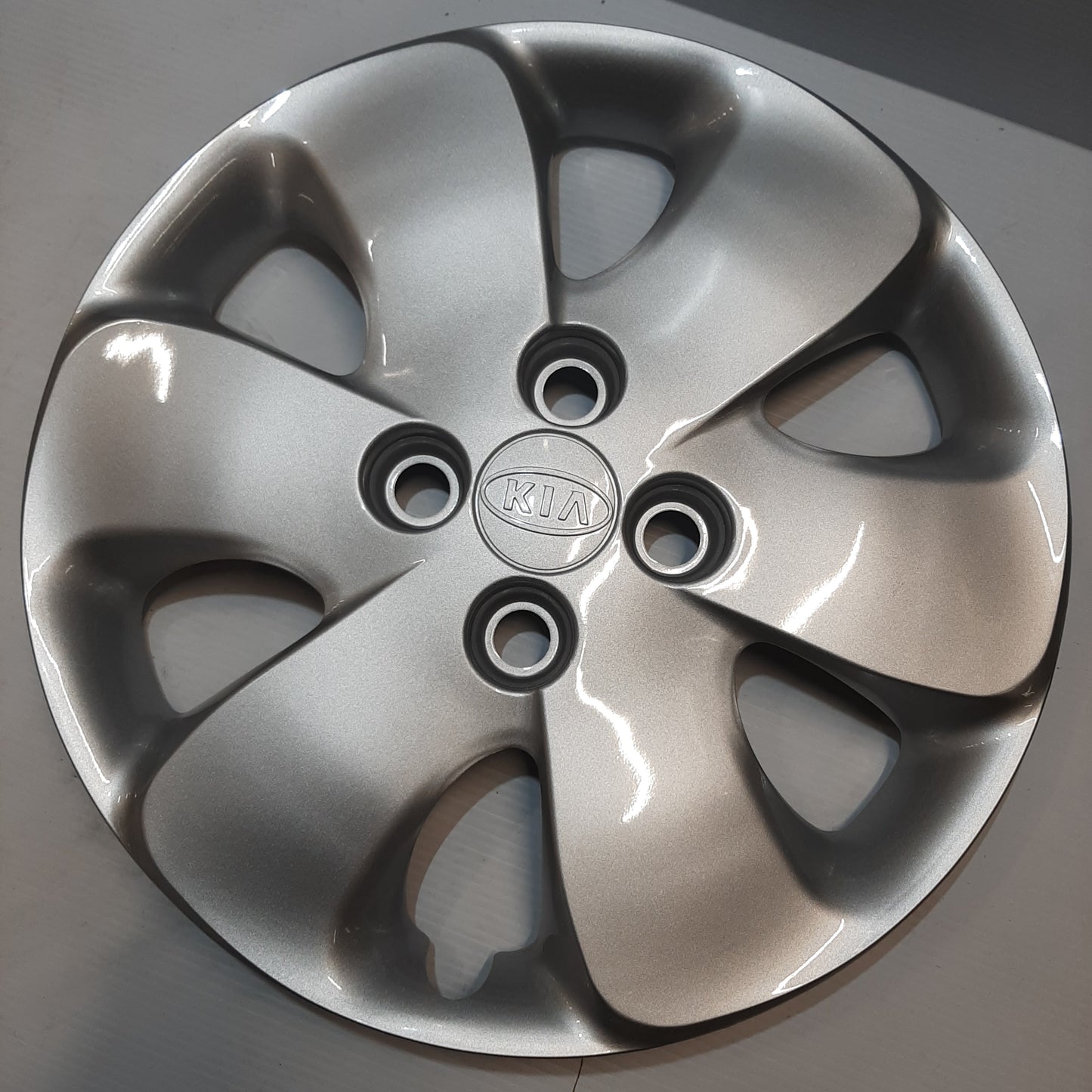 Genuine Silver Wheel Trim 14" - Kia Picanto 2003-2005 | 5296007200