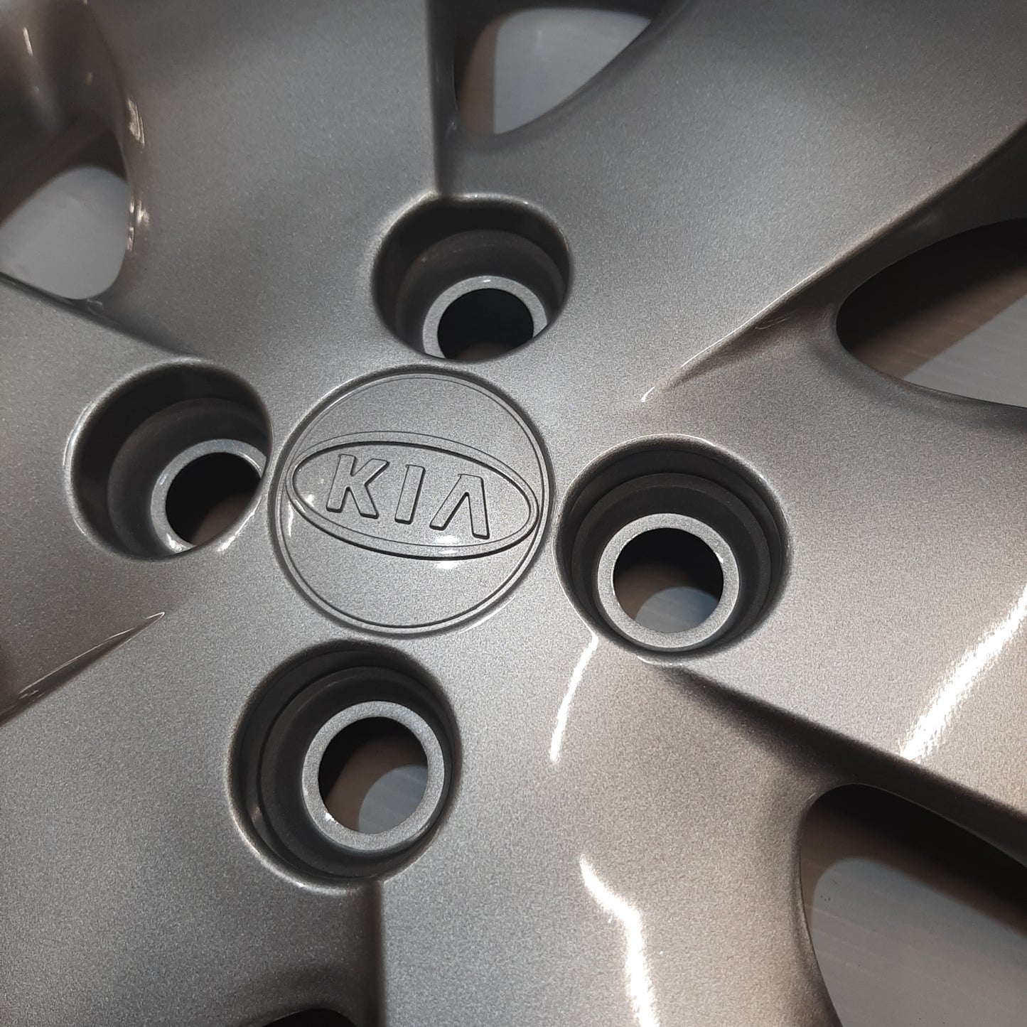 Genuine Silver Wheel Trim 14" - Kia Picanto 2003-2005 | 5296007200