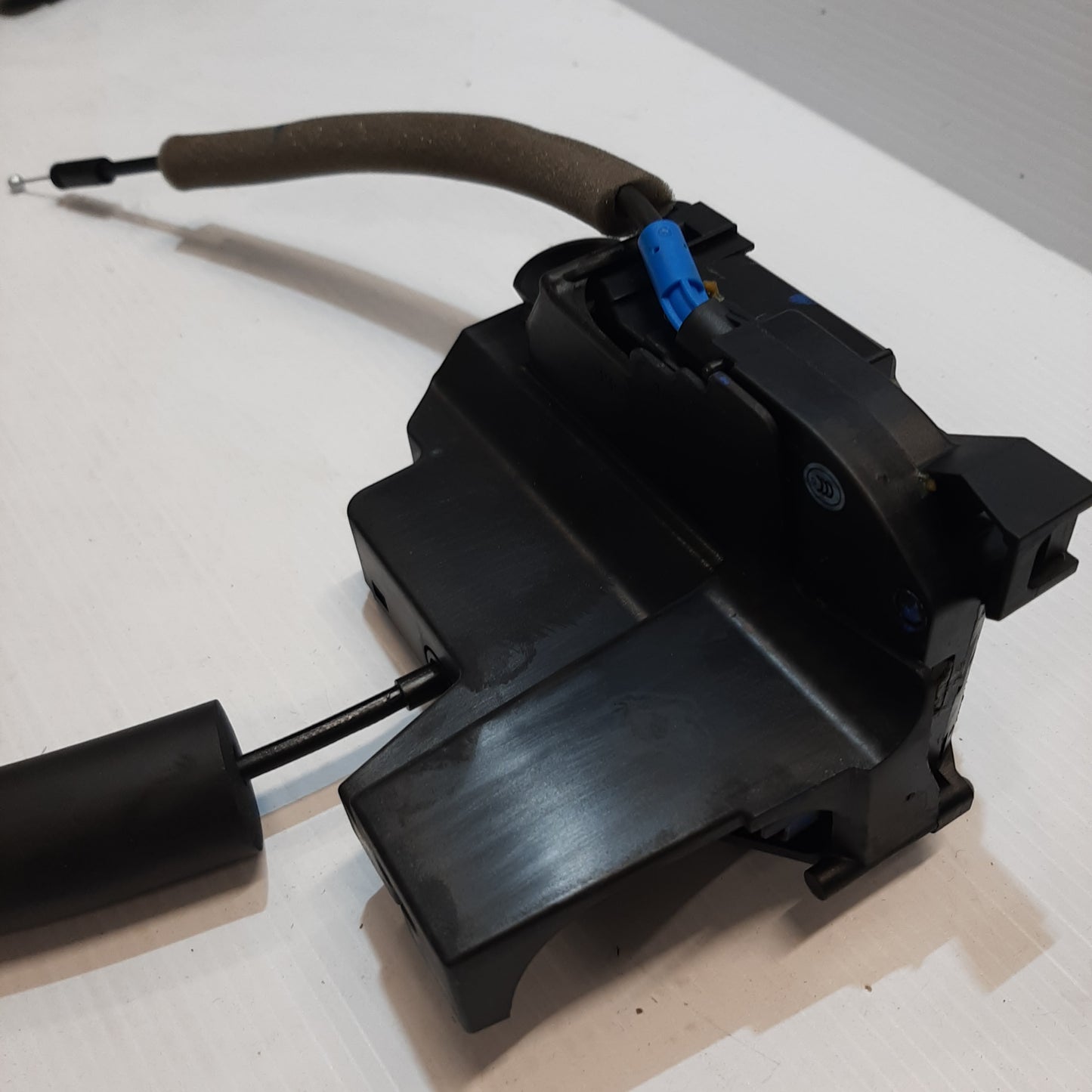 Genuine Front Left Door Lock - Renault Laguna 2007-2015 | 80 50 300 16R