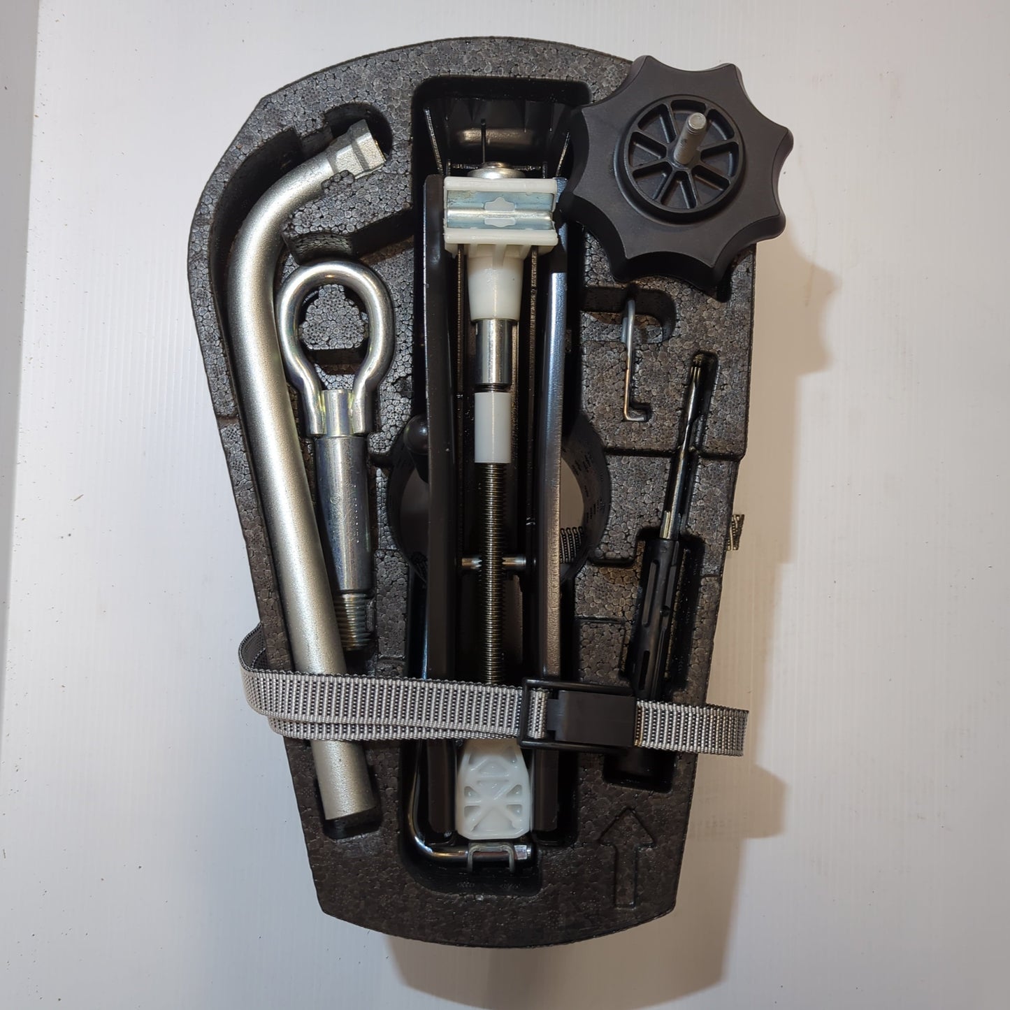 Genuine Spare Wheel Repair Kit - SEAT Ibiza ST 2015 | 1SL071716