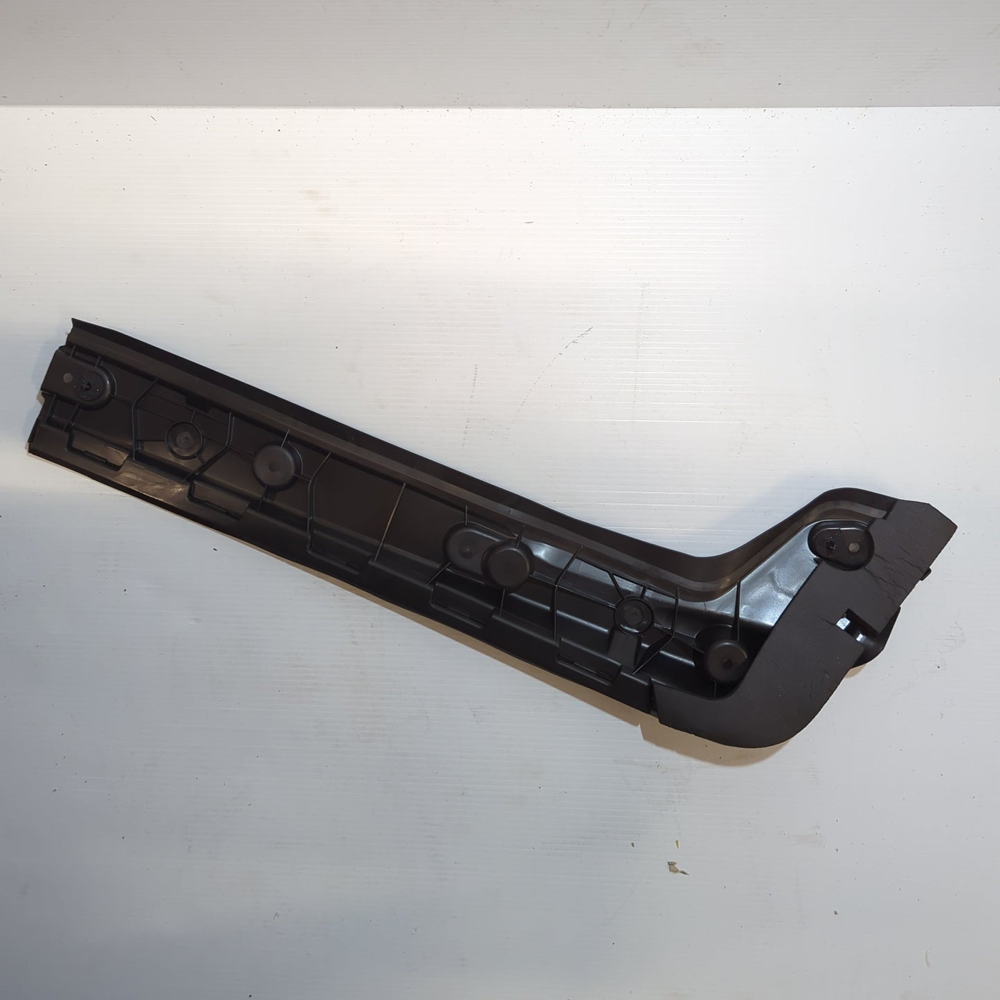 Genuine Left Rear Bumper Mounting Bracket - Ford Mondeo 2007-2014 | 1682805