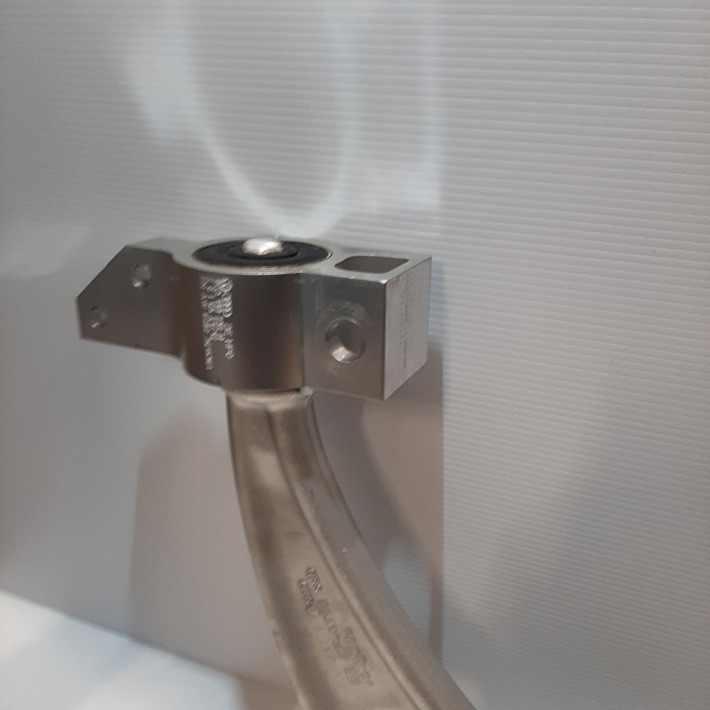 Genuine Front Right Suspension Arm - SEAT Leon / Altea / Toledo | 1K0407152BF